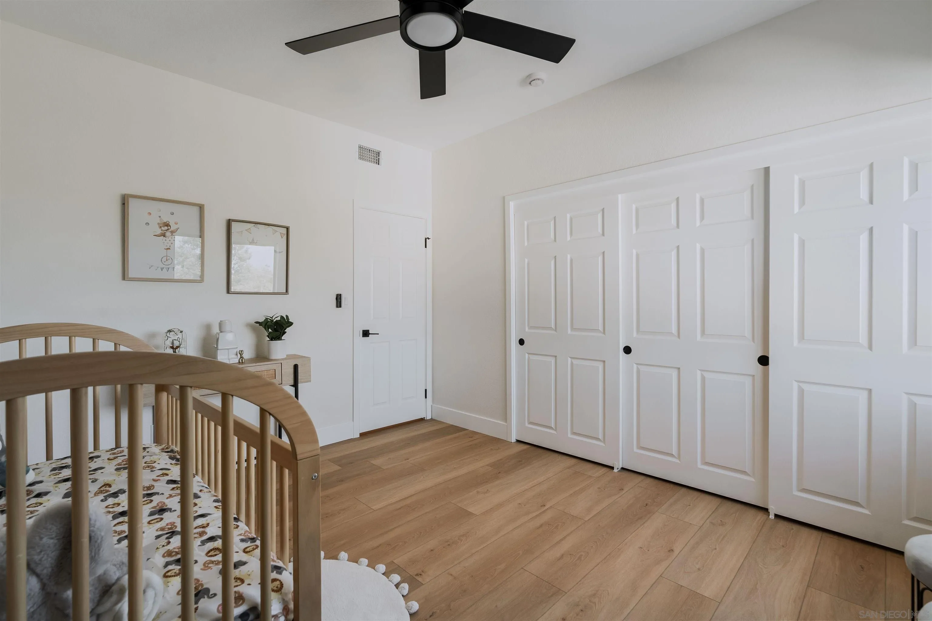 https://cdn.realtyfeed.com/cdn/127/260017318/940bfdc6086aac791a8fb386f6c1b7a8.webp