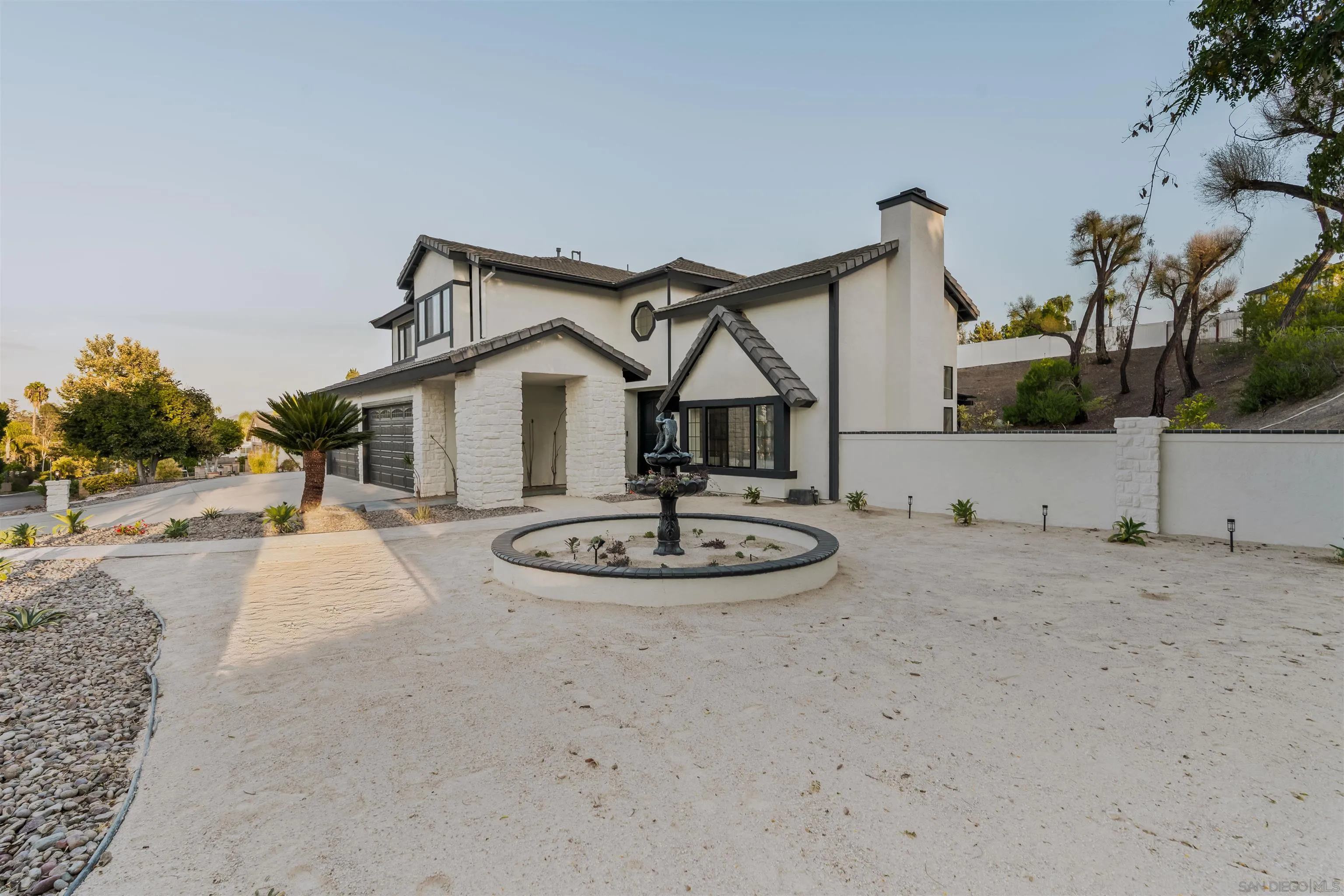 https://cdn.realtyfeed.com/cdn/127/260017318/d7f0779e74e9c64e5e7a01d3b1c471cc.webp