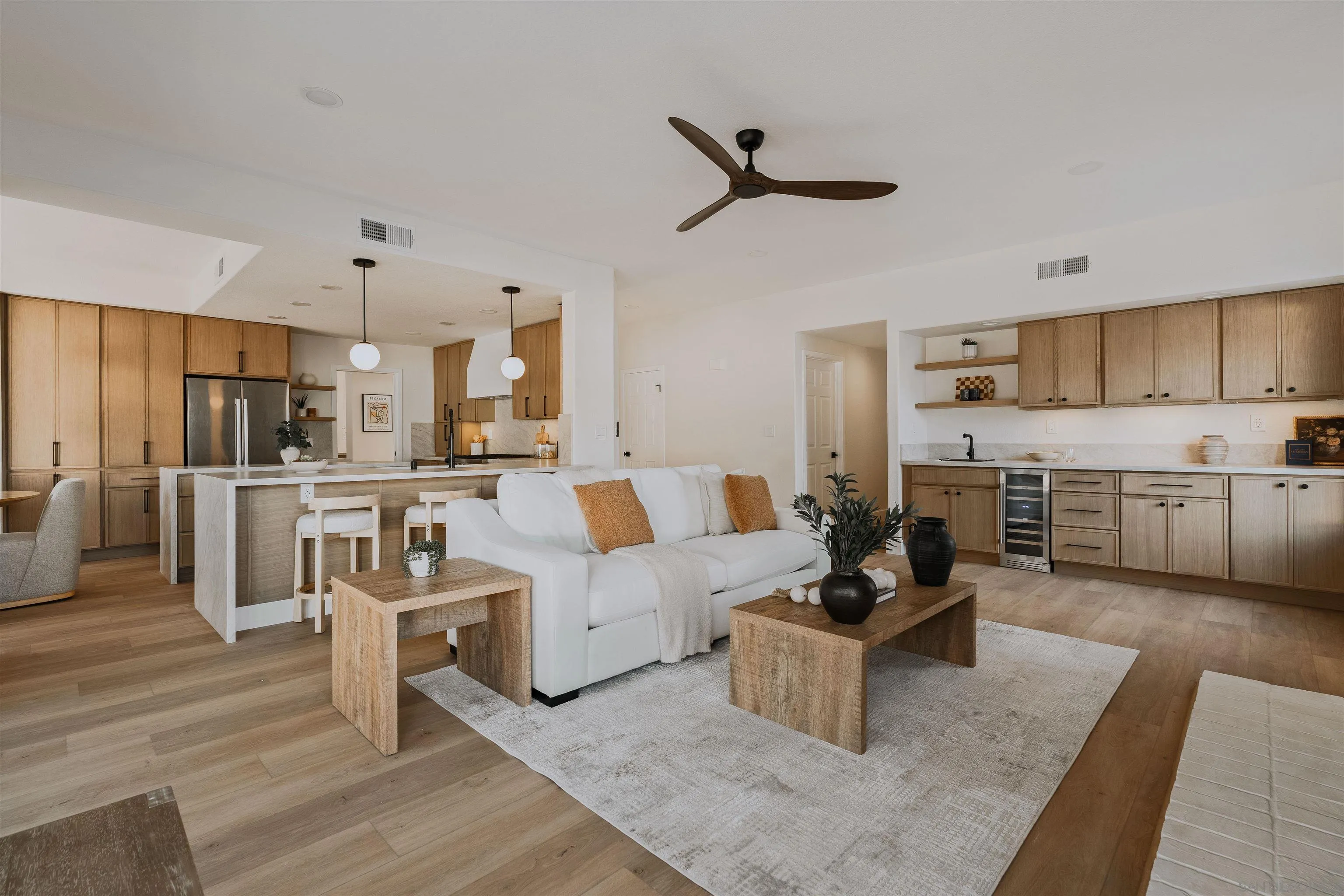 https://cdn.realtyfeed.com/cdn/127/260017318/f05b5ce41608807b75bd25530f0a11fd.webp