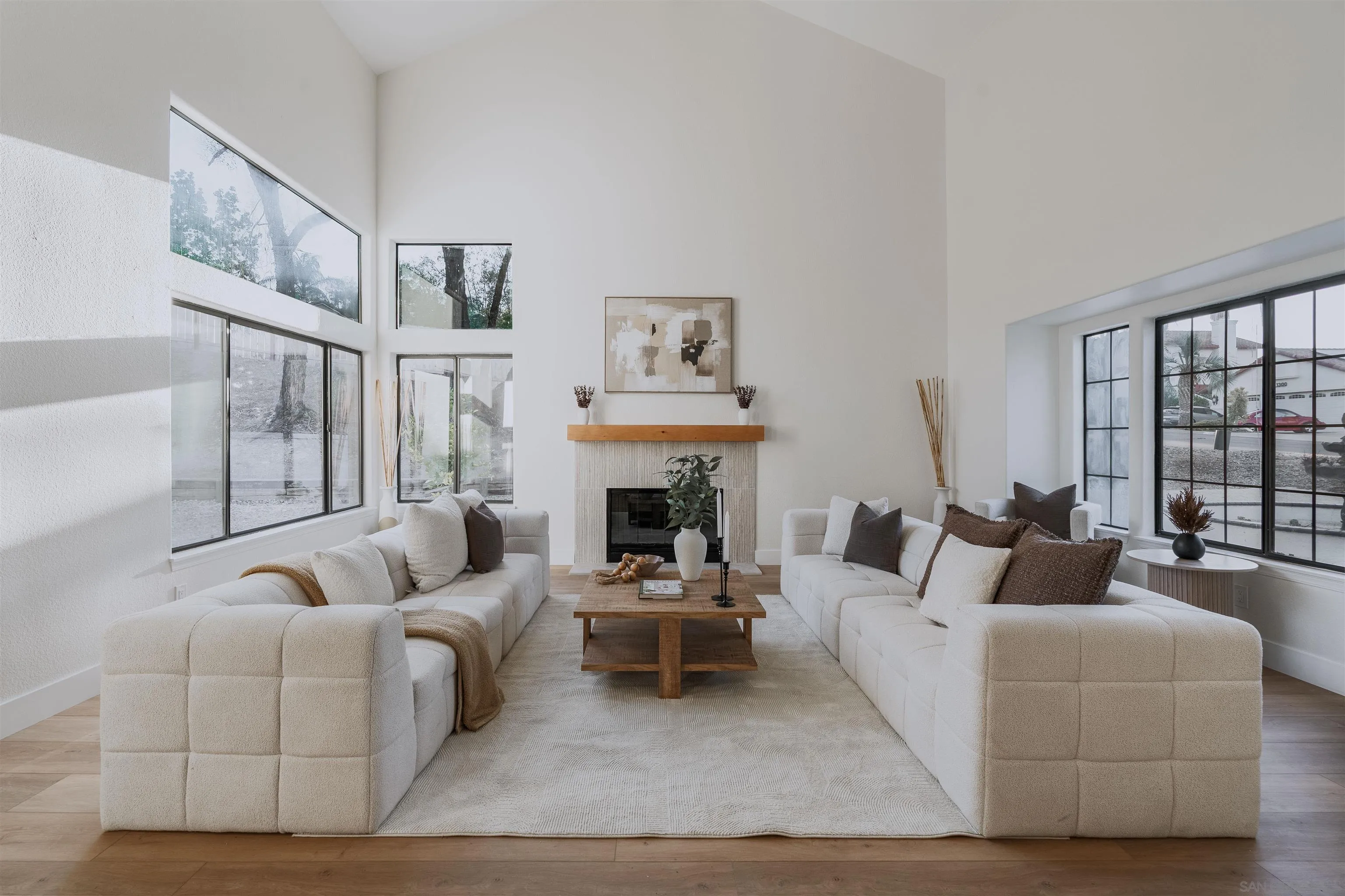 https://cdn.realtyfeed.com/cdn/127/260017318/fb516508e9817d6d3b724828dee4e387.webp