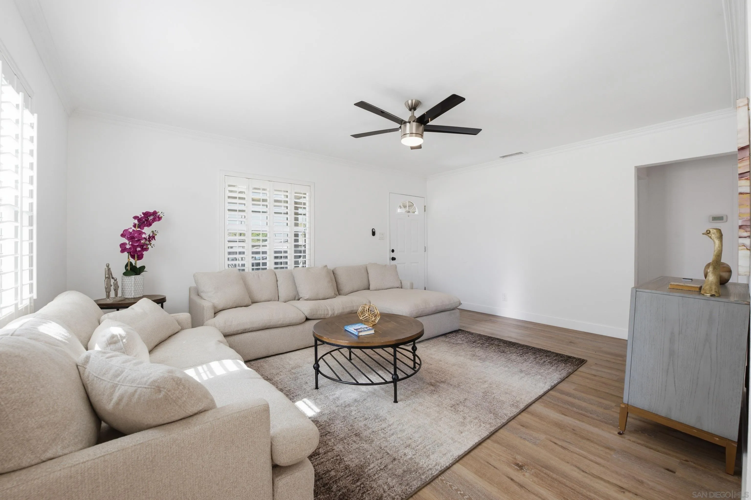 https://cdn.realtyfeed.com/cdn/127/260017328/a7388f547f2eef225eb1d72e0fd3aeda.webp