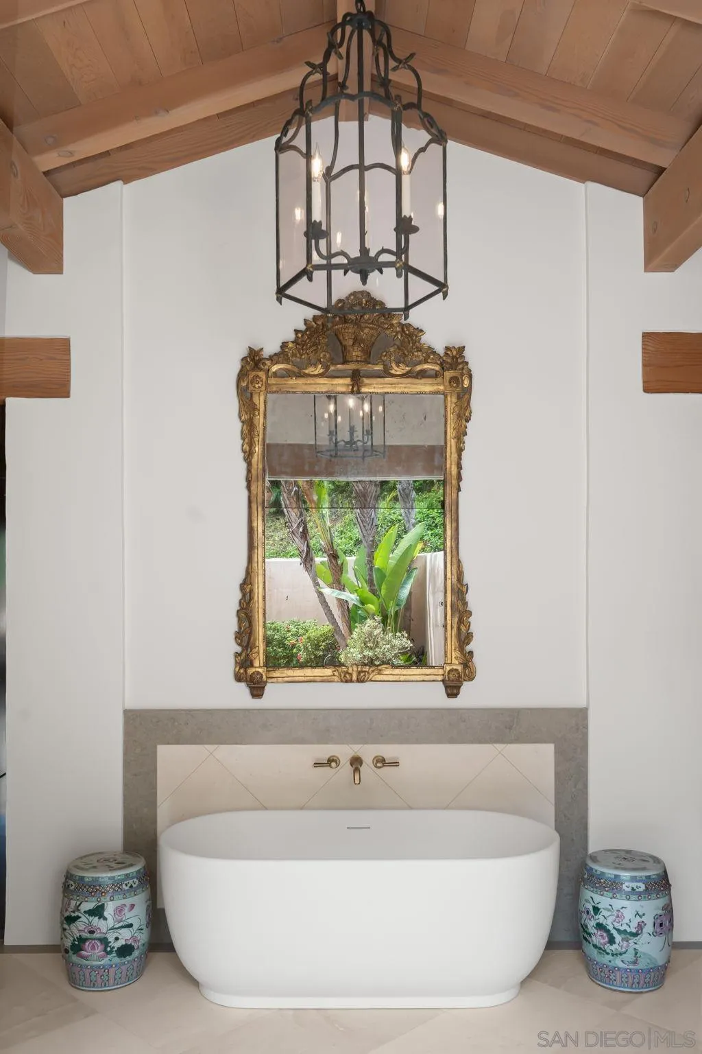 https://cdn.realtyfeed.com/cdn/127/260017330/7d5cff425c6f2f389065445bda7c318c.webp