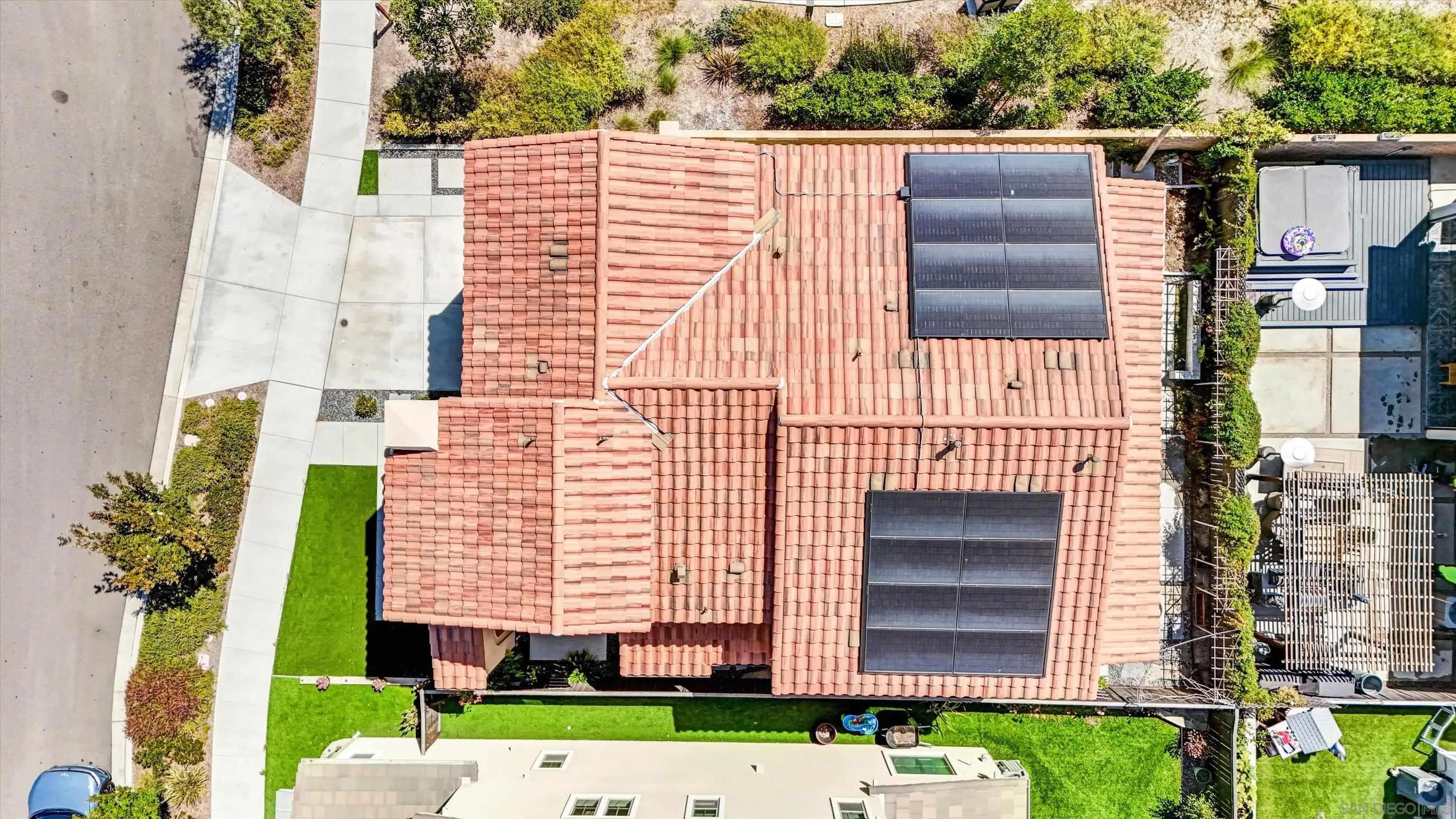 https://cdn.realtyfeed.com/cdn/127/260017334/56f5d2f8ed374df3497008735e236dca.webp