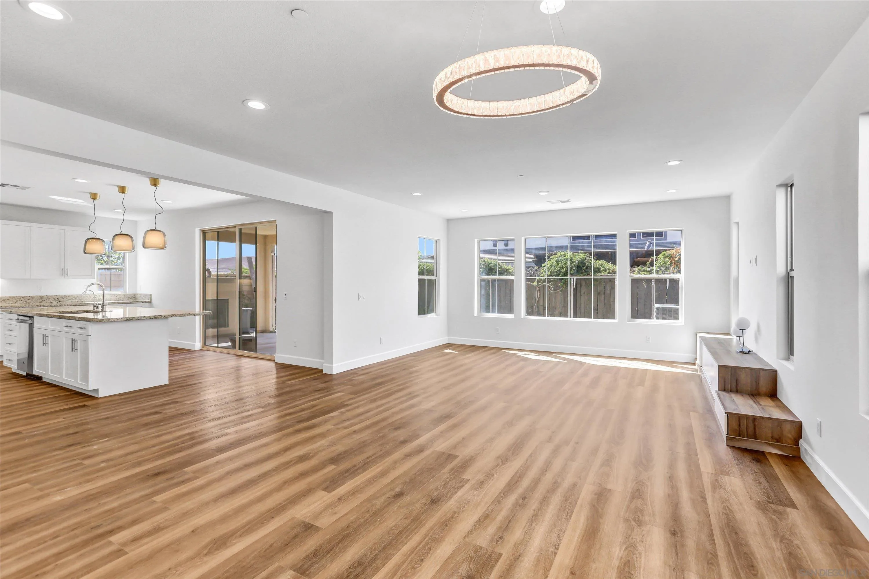 https://cdn.realtyfeed.com/cdn/127/260017334/5a12045c7e38962d16cf883071d670bb.webp