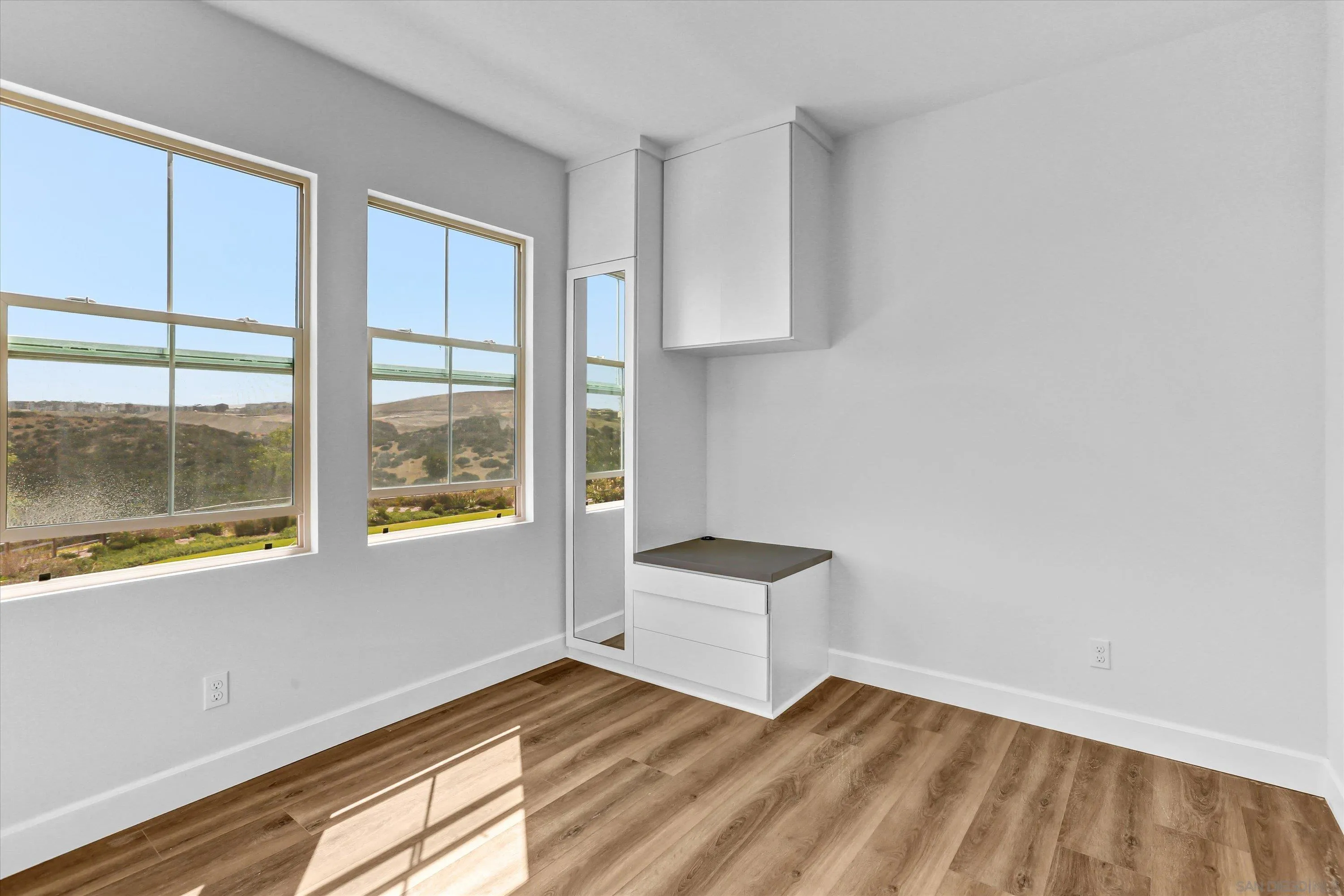 https://cdn.realtyfeed.com/cdn/127/260017334/5e971b7e595ac58e3adc36d7c3d4f785.webp
