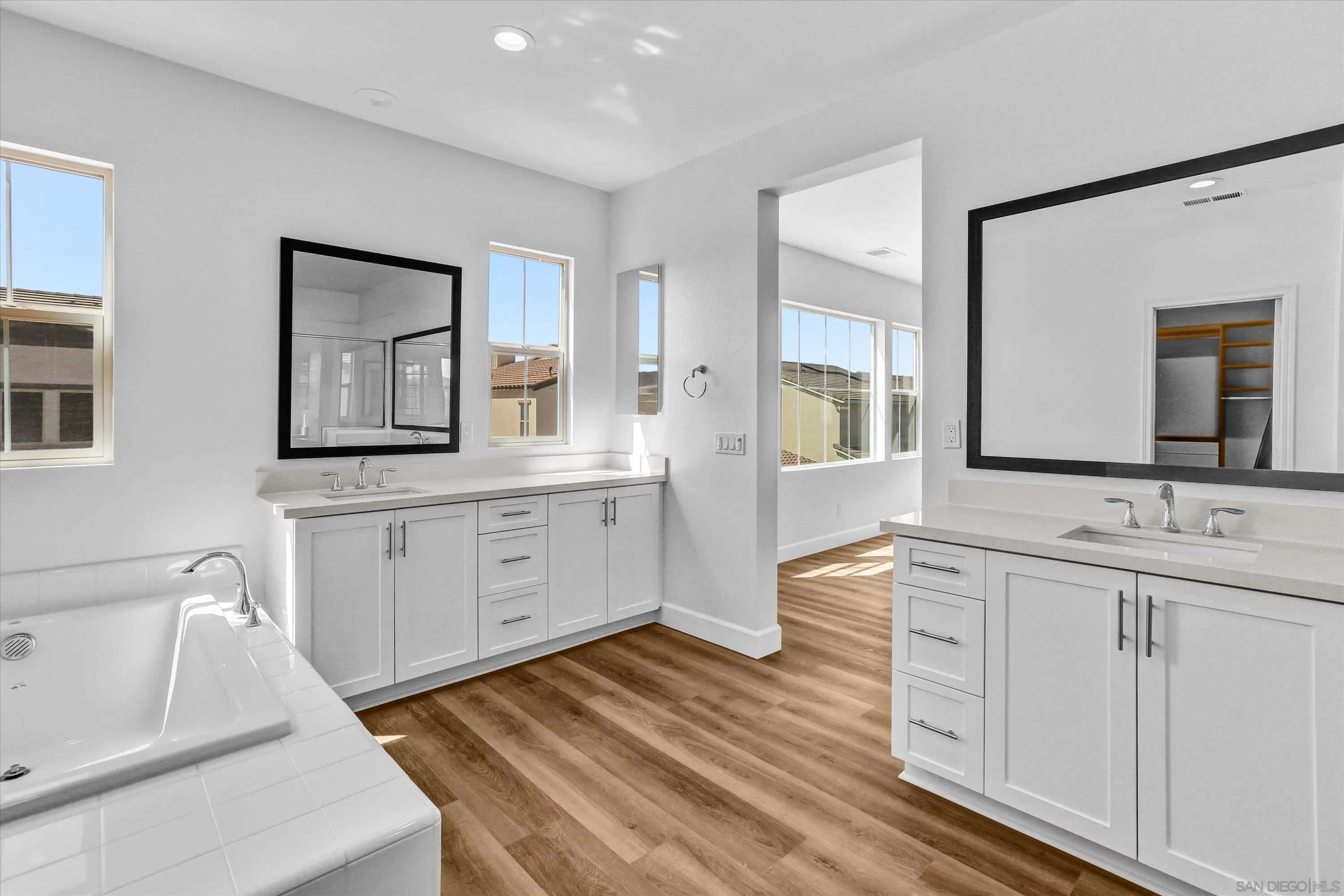 https://cdn.realtyfeed.com/cdn/127/260017334/6a5511953effb33b178948e417dd52f0.webp