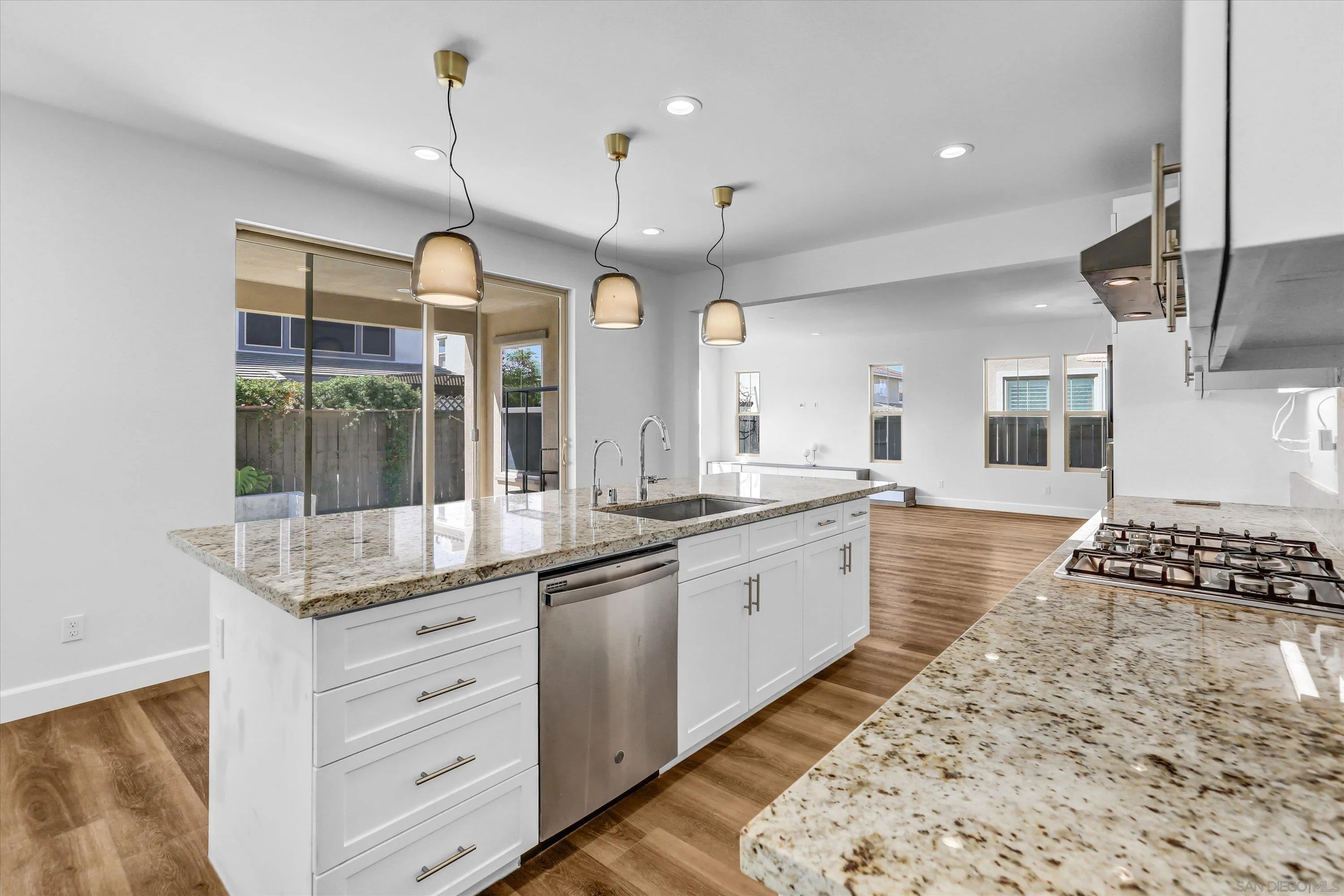 https://cdn.realtyfeed.com/cdn/127/260017334/7a42f4f13334f4672d279e2119feca0d.webp
