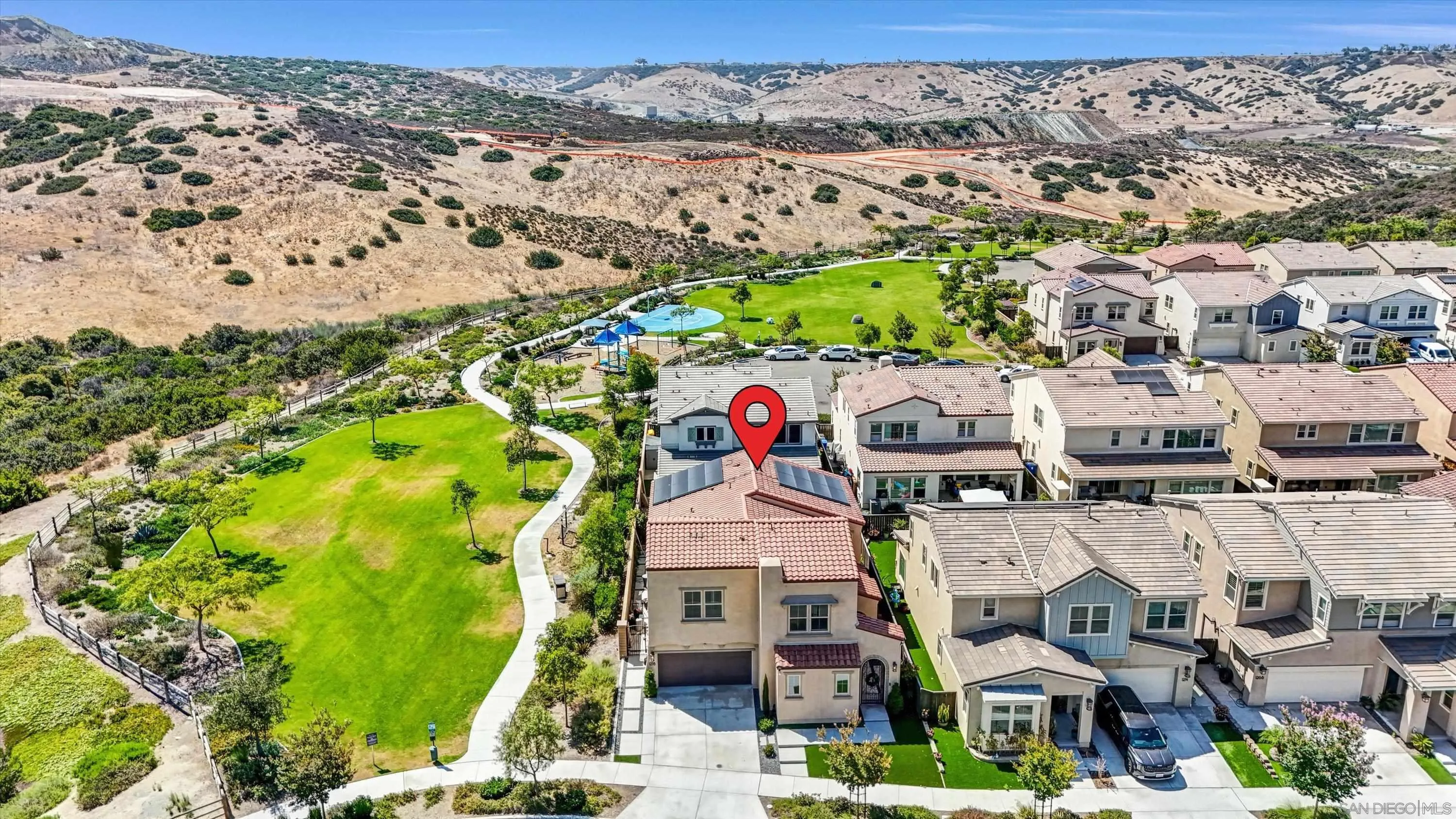 https://cdn.realtyfeed.com/cdn/127/260017334/9819dc4827fa7040f3eb822bc1e6f123.webp