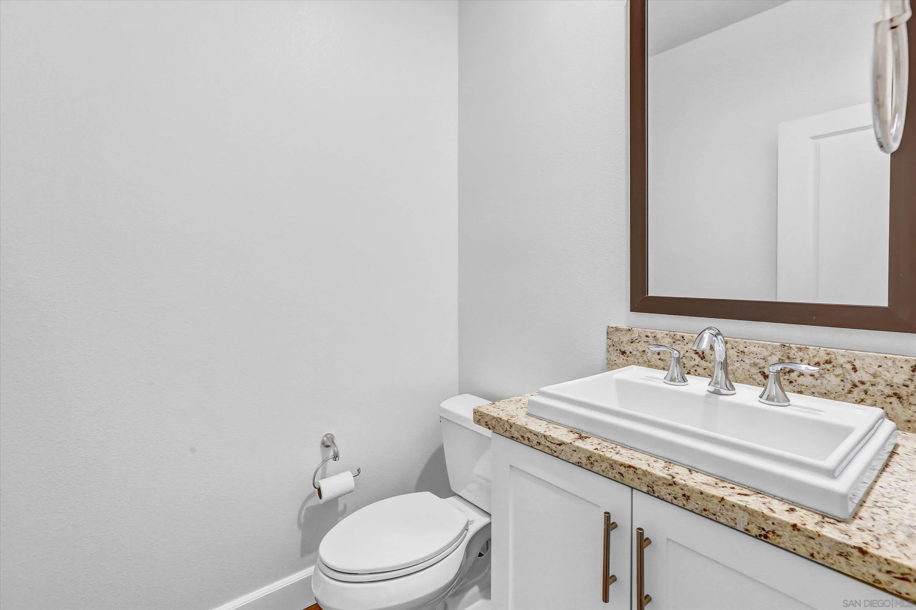 https://cdn.realtyfeed.com/cdn/127/260017334/f207a11638c948f723e1107f7a8c15bf.webp
