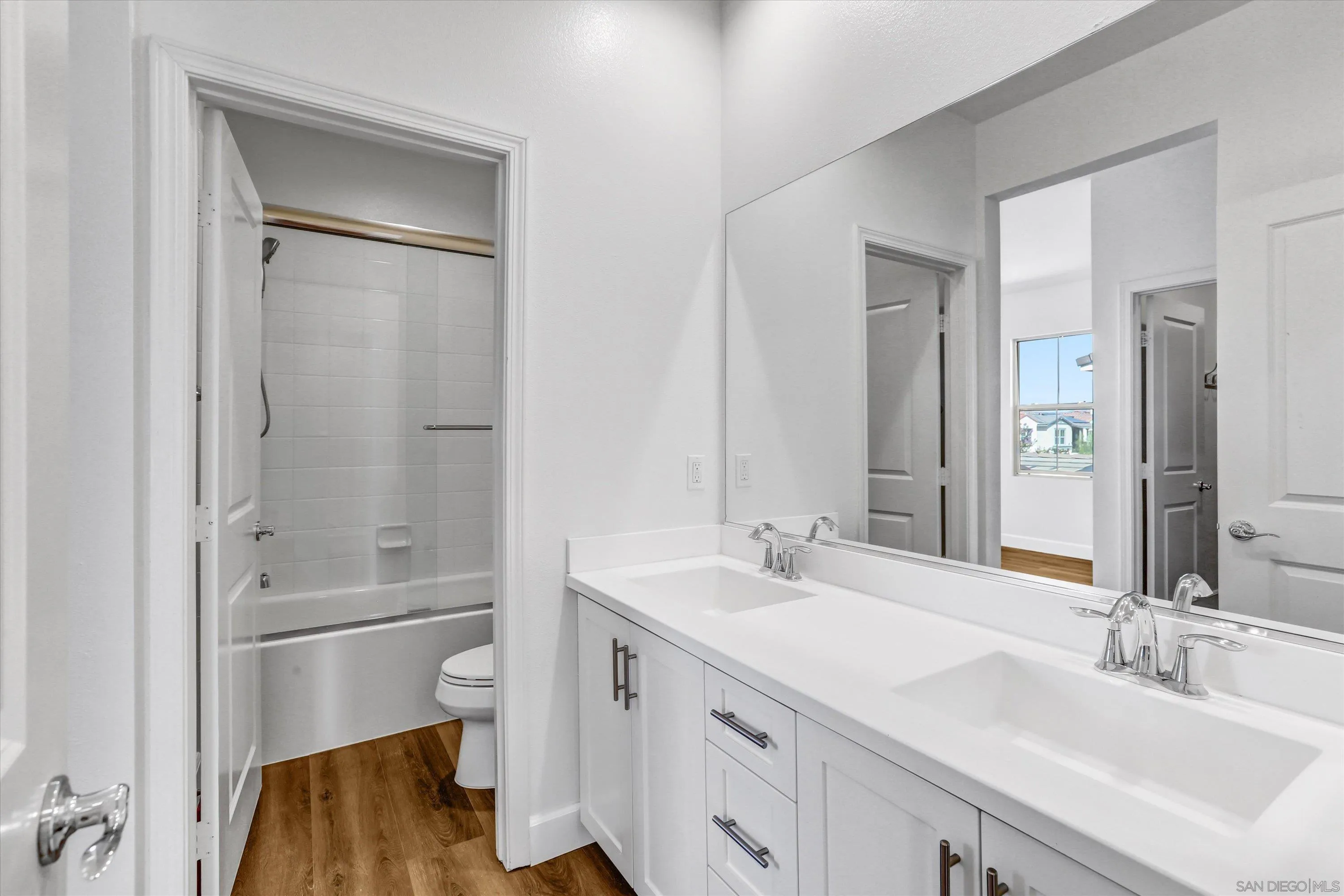 https://cdn.realtyfeed.com/cdn/127/260017334/f3f1c70a42e1ea7b825dd555065338a6.webp