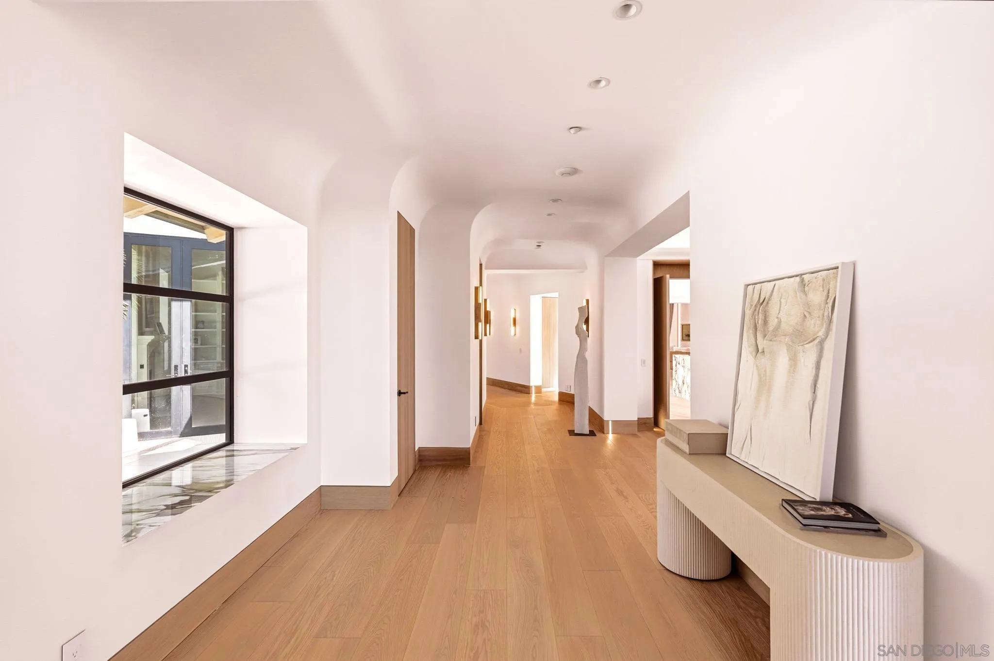 https://cdn.realtyfeed.com/cdn/127/260017341/34ede3f03153c4eb36c4814cae5b8e0a.webp