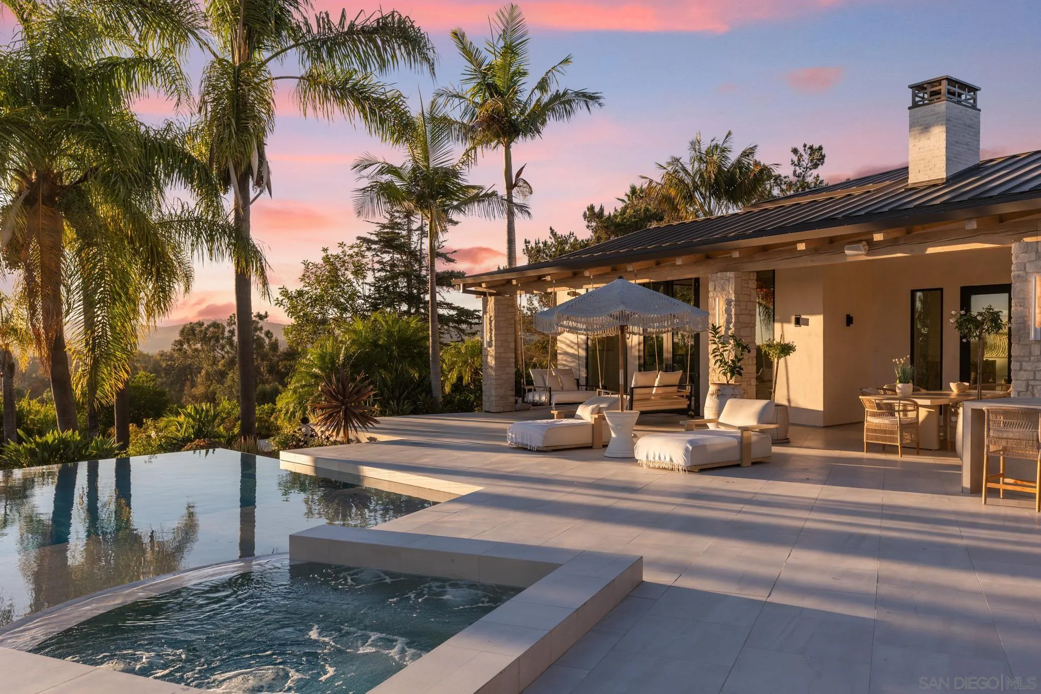 https://cdn.realtyfeed.com/cdn/127/260017341/47bc9573210a3c574a7045b1b6c93729.webp