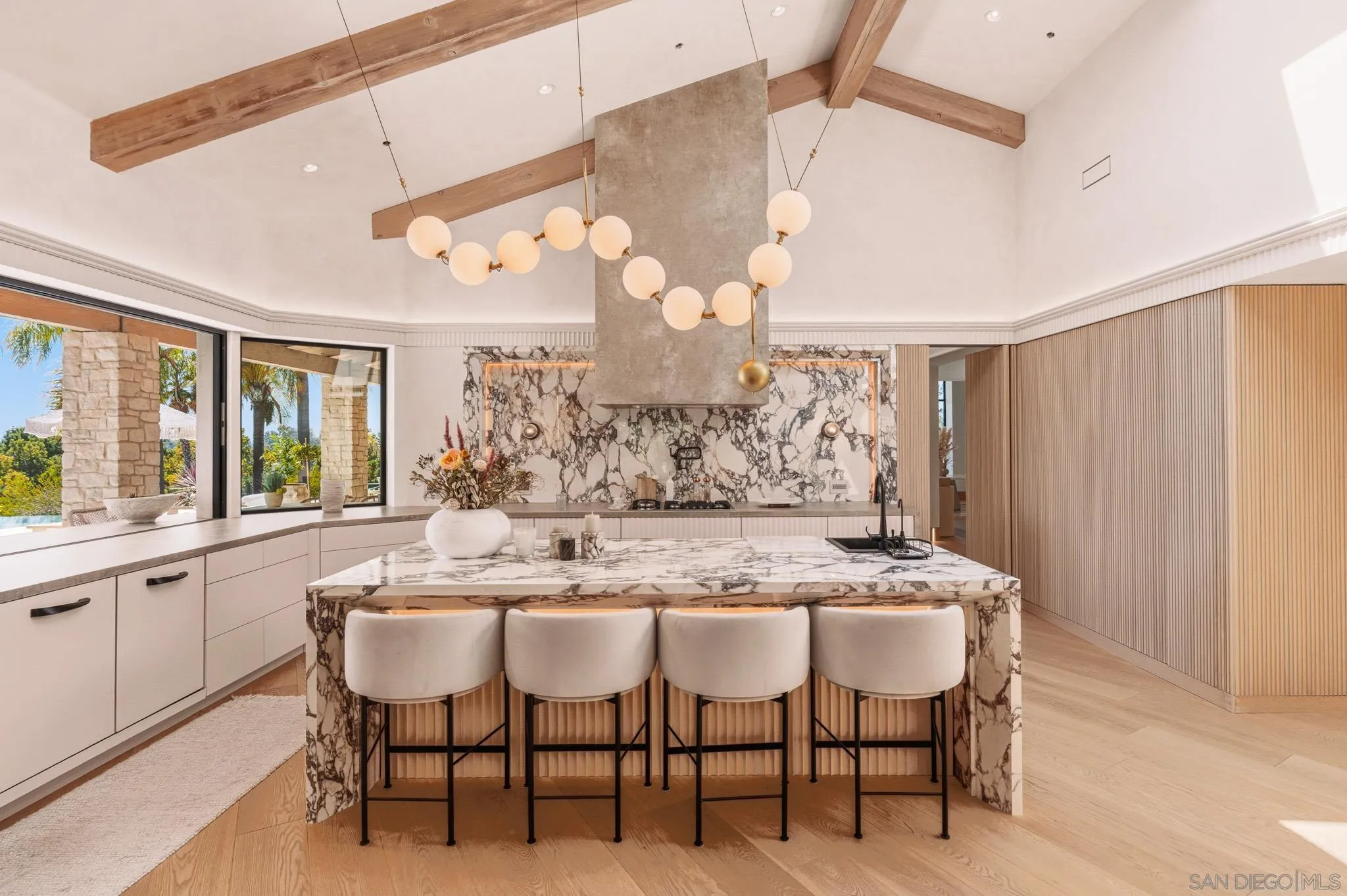 https://cdn.realtyfeed.com/cdn/127/260017341/7fe1d6be1e66b53c3dc0ccb6e661e62a.webp