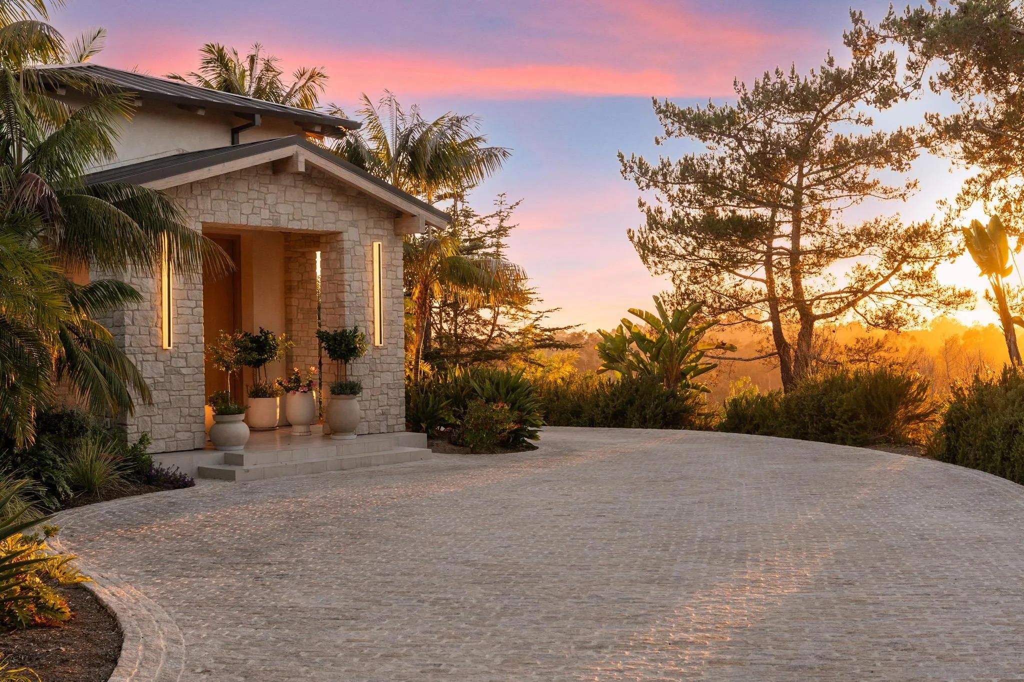 https://cdn.realtyfeed.com/cdn/127/260017341/f4ef70619103e4d79a57a0436d2f8715.webp