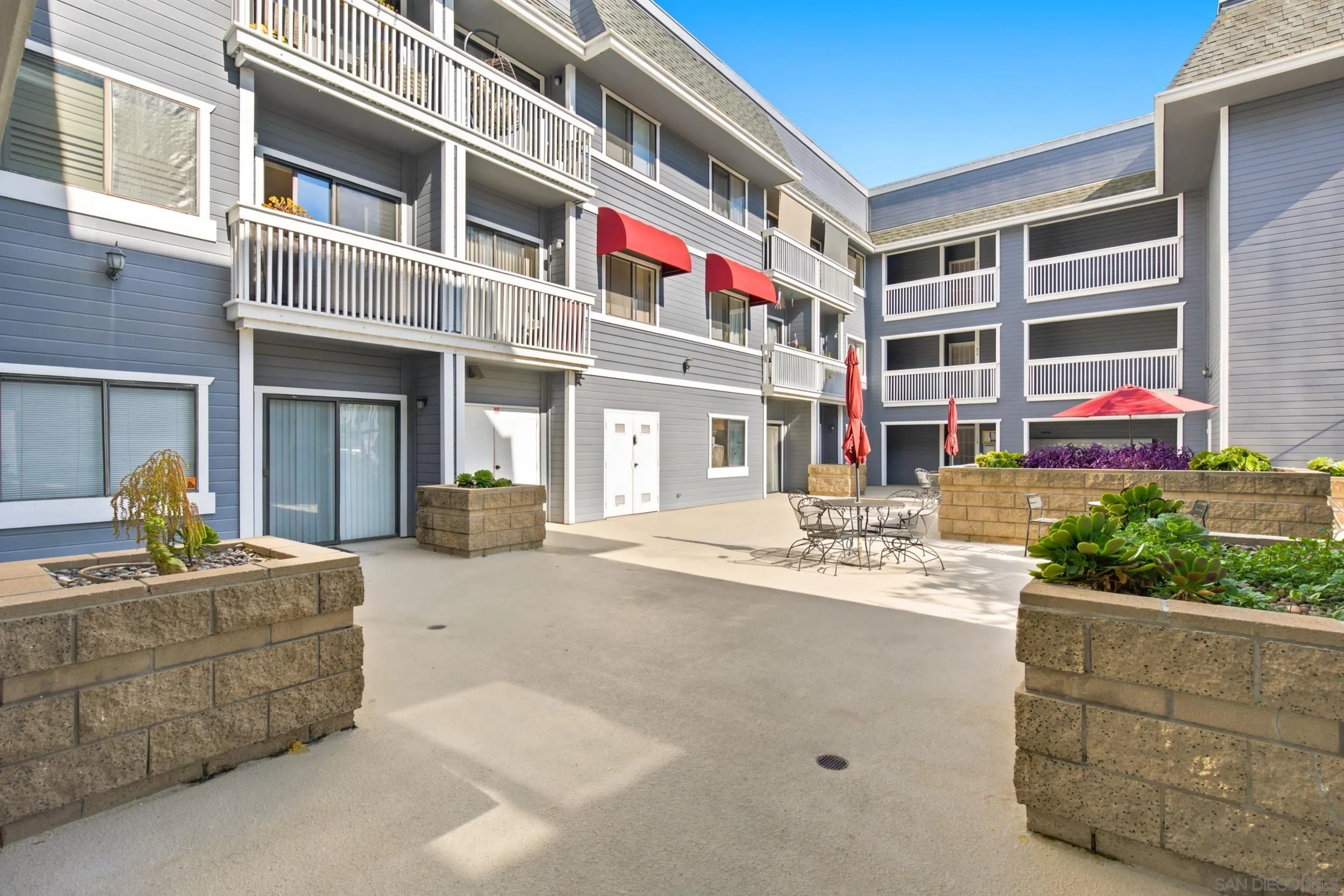 https://cdn.realtyfeed.com/cdn/127/260017345/9675b30f4598310871ddf12cc99e57f7.webp