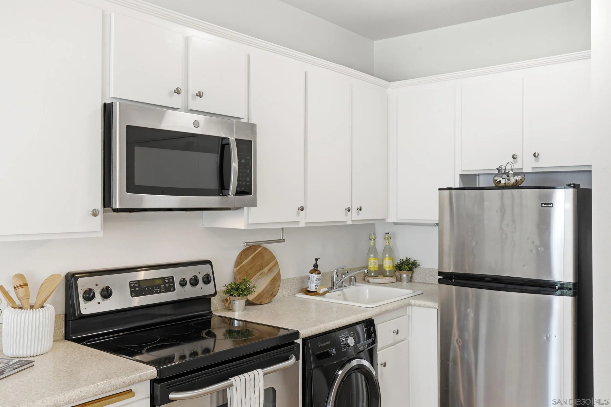 https://cdn.realtyfeed.com/cdn/127/260017345/a0d6baf08e7c3cef0a600d7983a0728e.webp