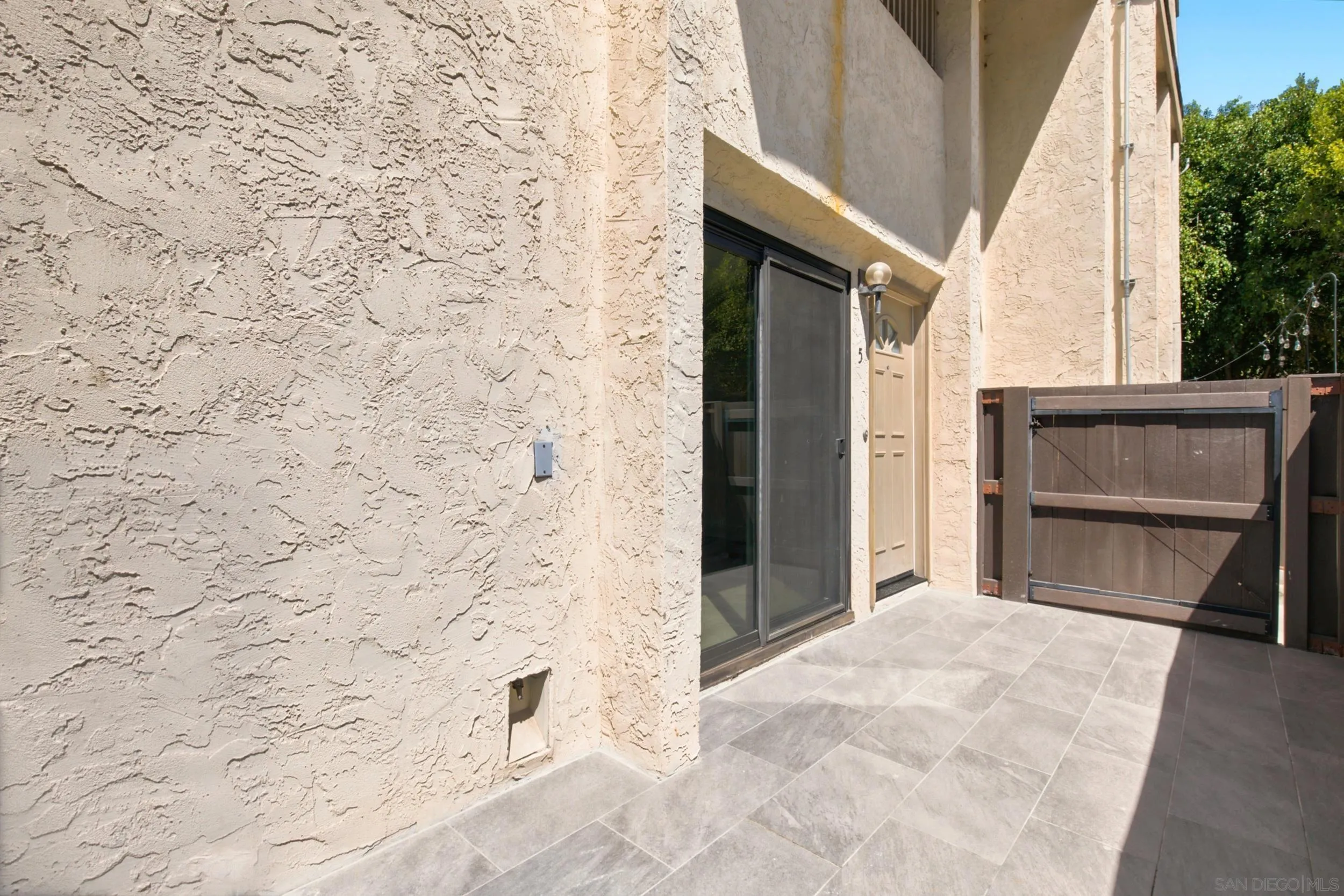 https://cdn.realtyfeed.com/cdn/127/260017353/3810a160d87d889e54531ccc634d8380.webp