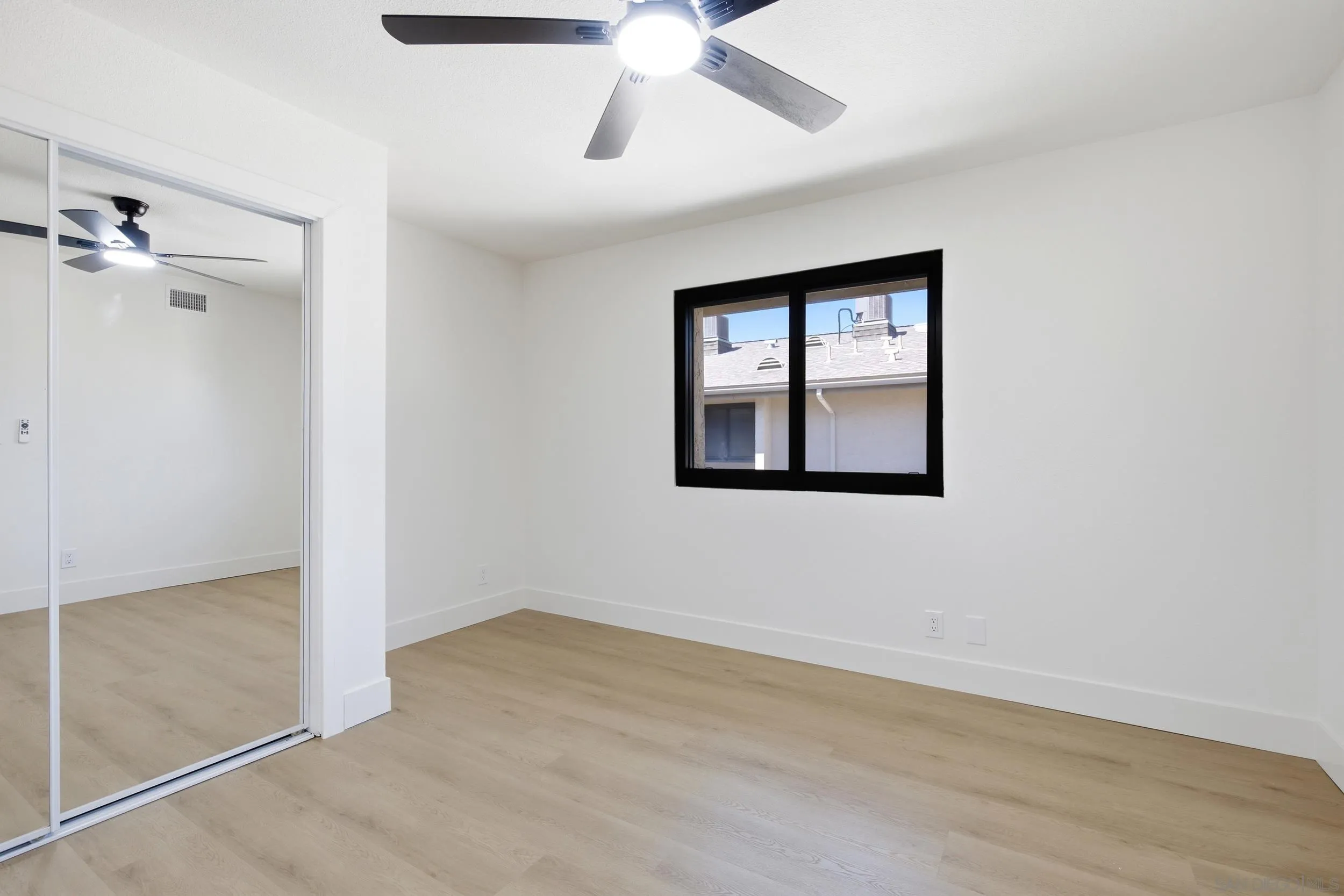 https://cdn.realtyfeed.com/cdn/127/260017353/f79970212b391f809eedd36d46c061e1.webp