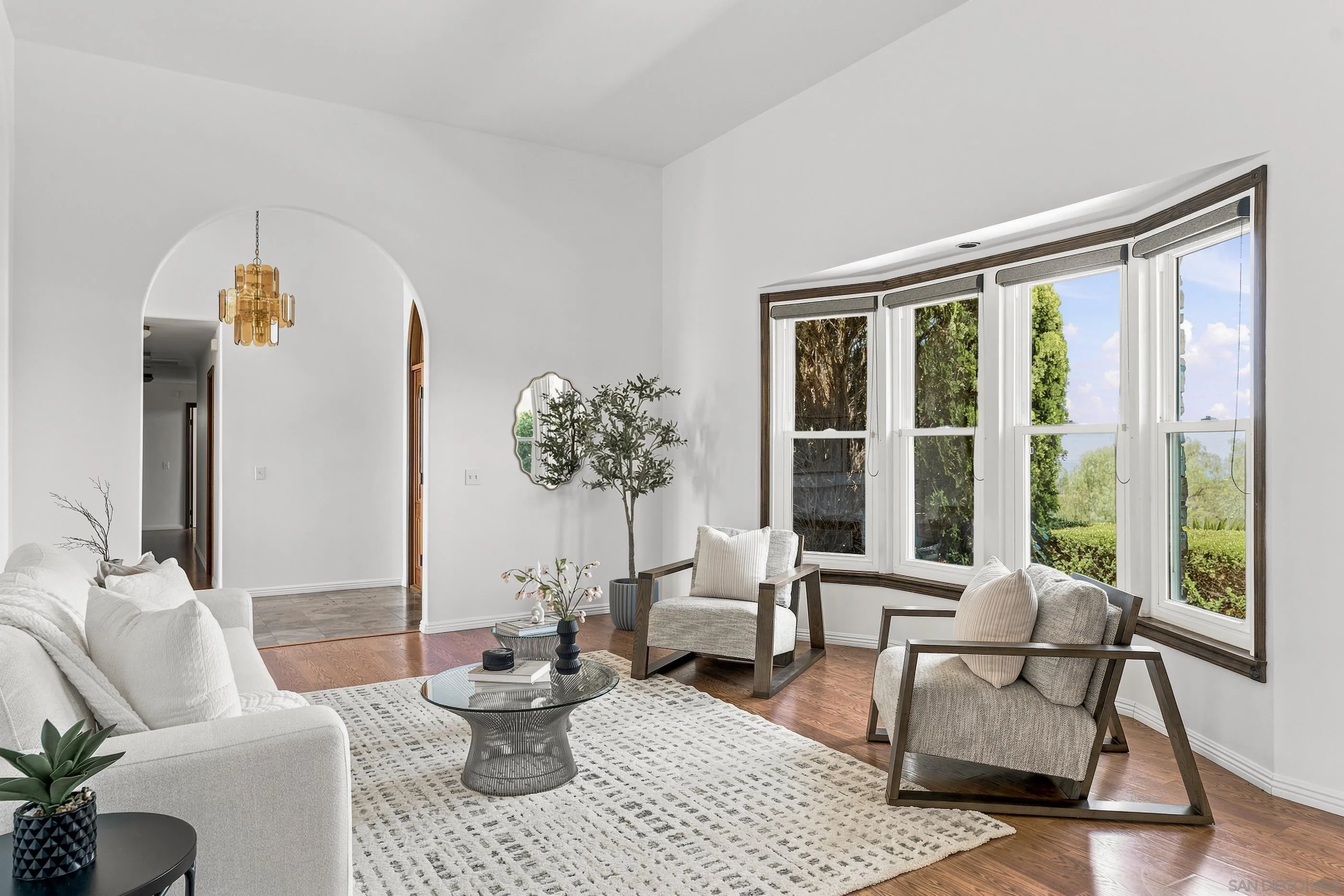 https://cdn.realtyfeed.com/cdn/127/260017361/f2ecbac787991449a2ad8167283bb732.webp