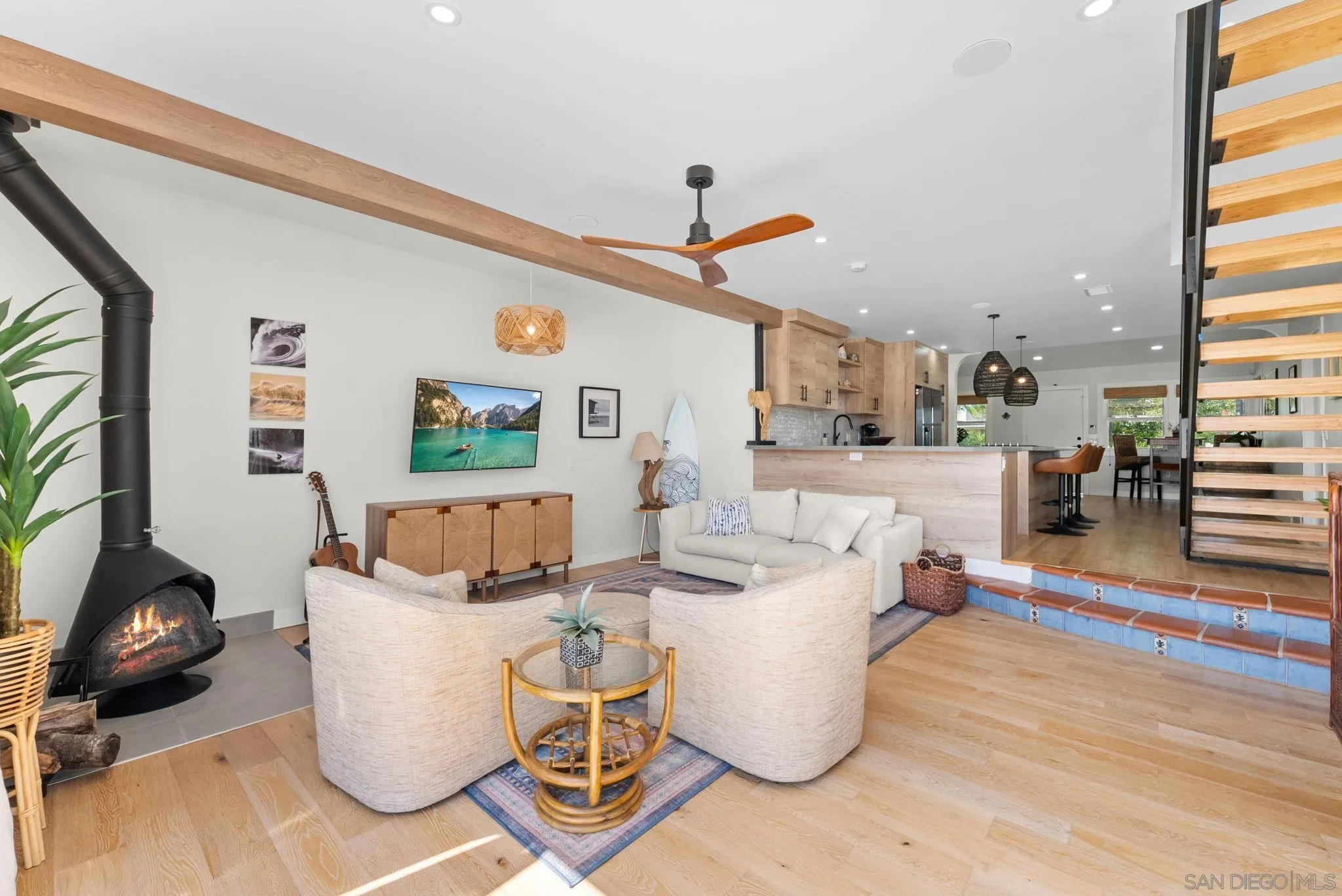 https://cdn.realtyfeed.com/cdn/127/260017370/8c7fd13945693288af468c584569b640.webp