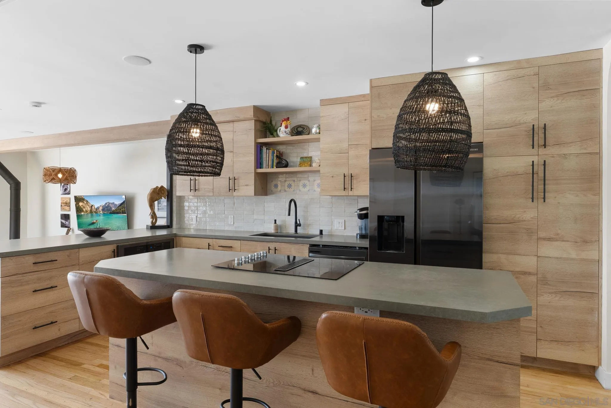 https://cdn.realtyfeed.com/cdn/127/260017370/a000cef3057fb38990a028b35cb87697.webp