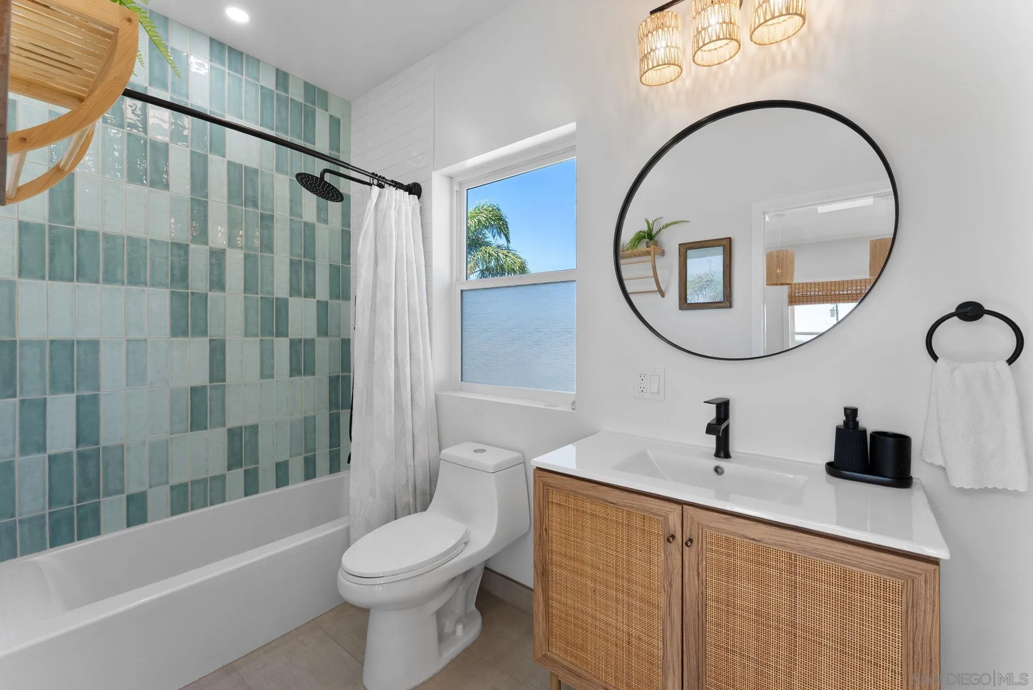 https://cdn.realtyfeed.com/cdn/127/260017370/f4a8e92f766e204c3ad5e42c60bd6c42.webp