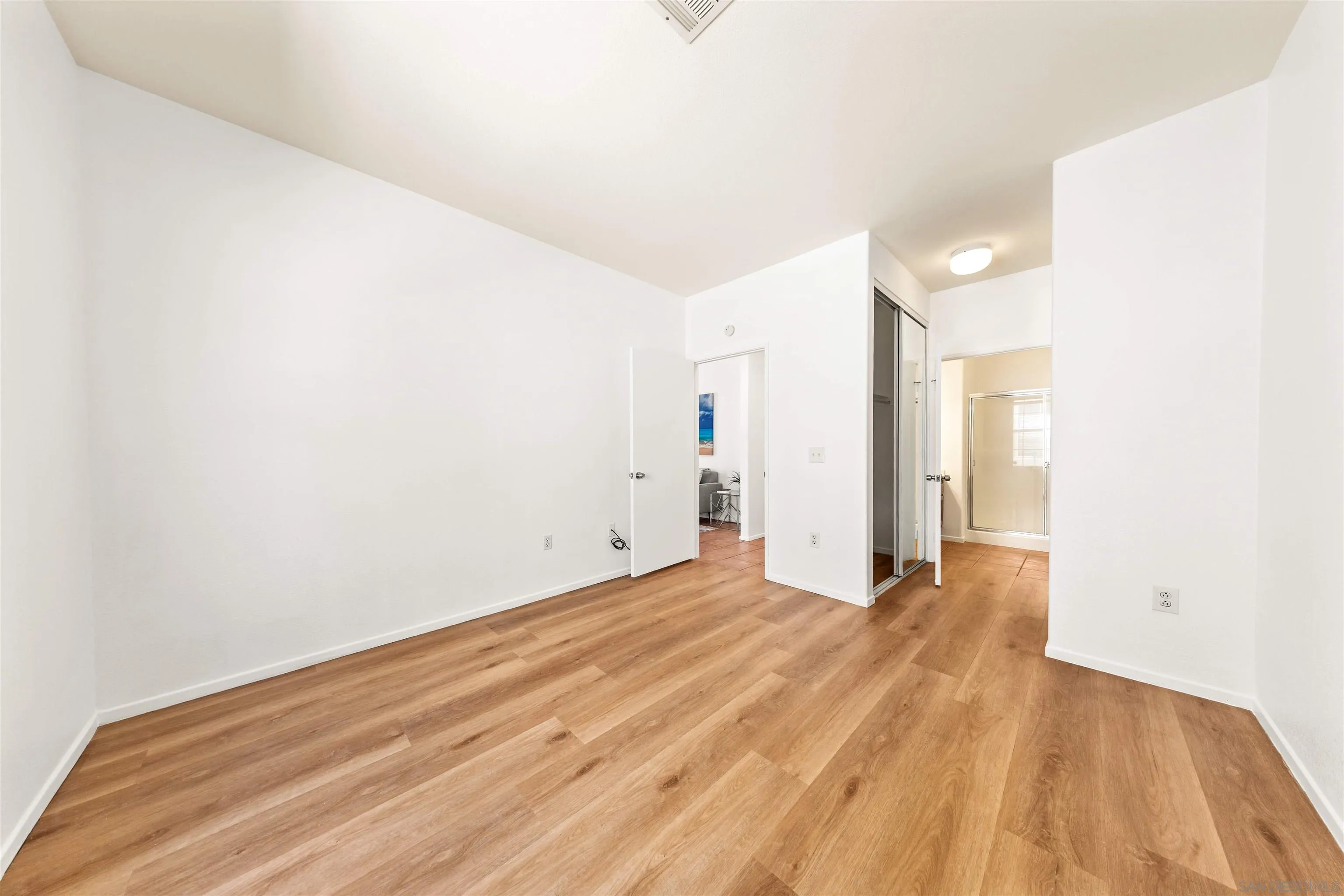 https://cdn.realtyfeed.com/cdn/127/260017372/34ba552e1fd8b2fd195d774f6f02e0e4.webp