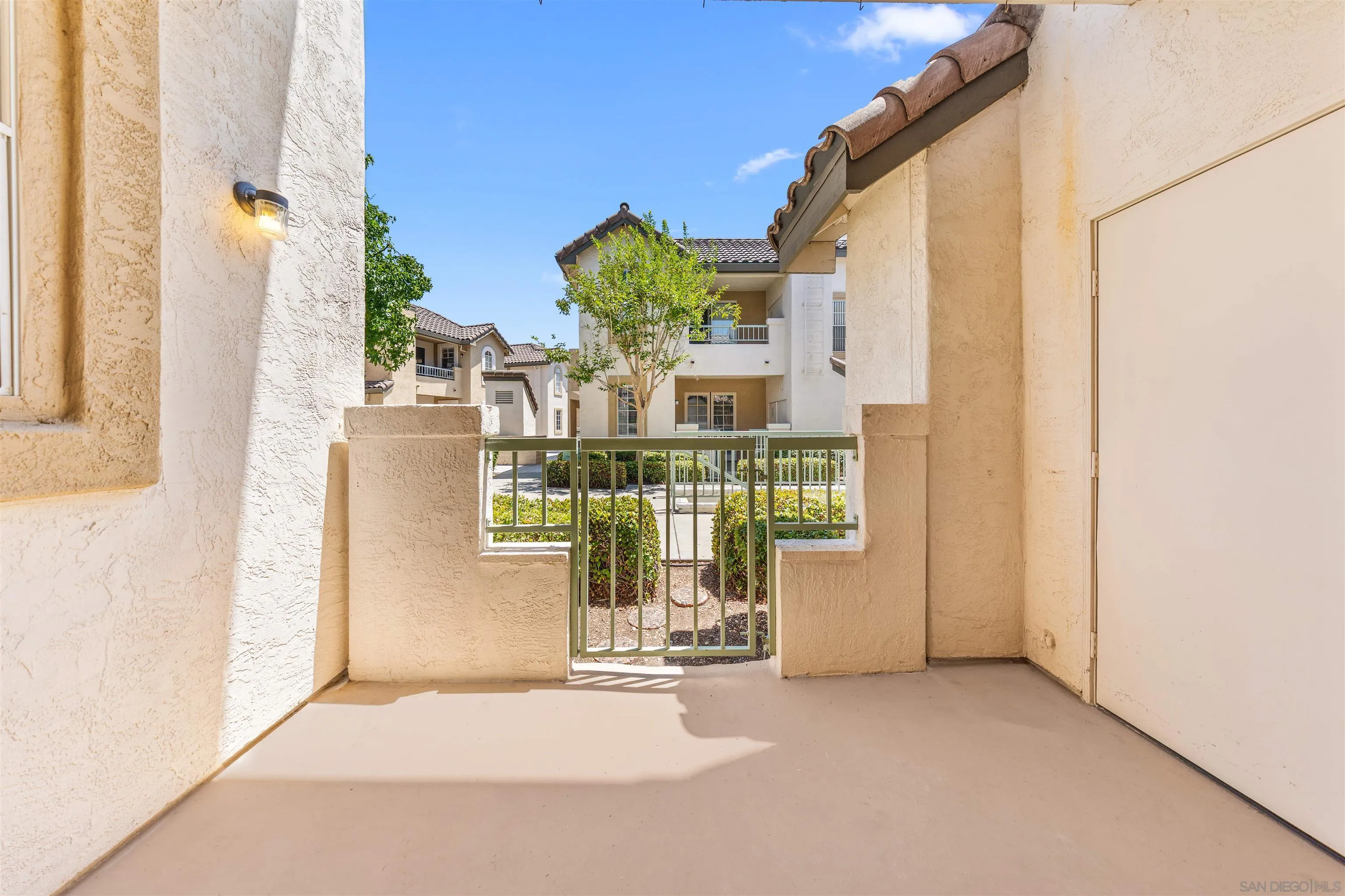 https://cdn.realtyfeed.com/cdn/127/260017372/42193f9c7af58d1dd8d82ffb908d75aa.webp
