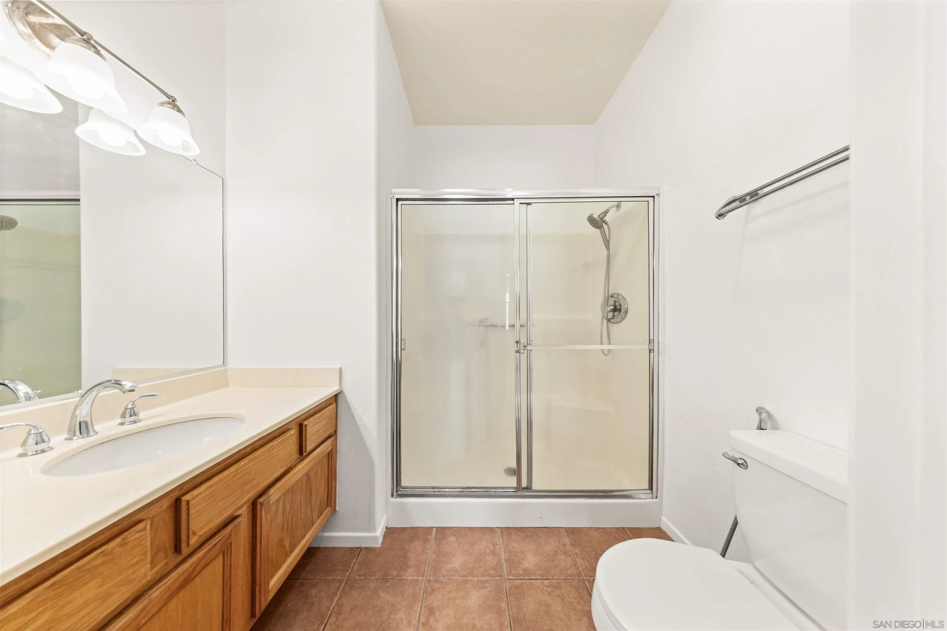 https://cdn.realtyfeed.com/cdn/127/260017372/64ab77684a30ef17622f69f9e4851cf2.webp