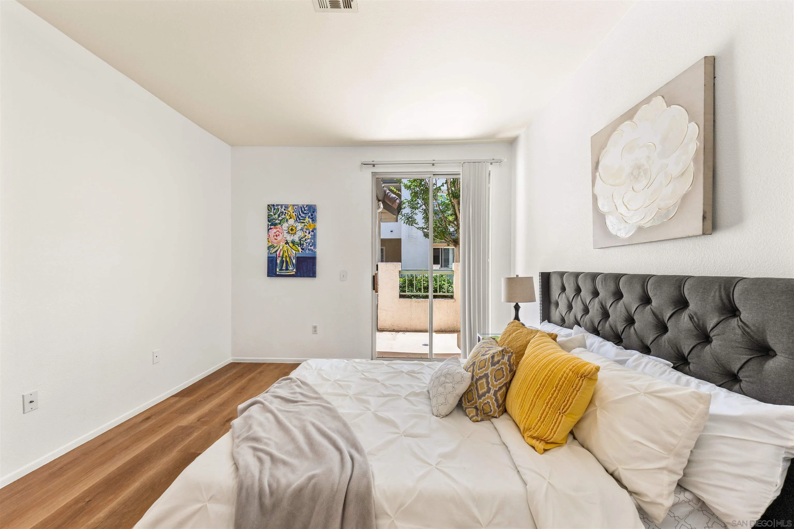 https://cdn.realtyfeed.com/cdn/127/260017372/890aa888d0ca04bf775448eb0f0993b2.webp