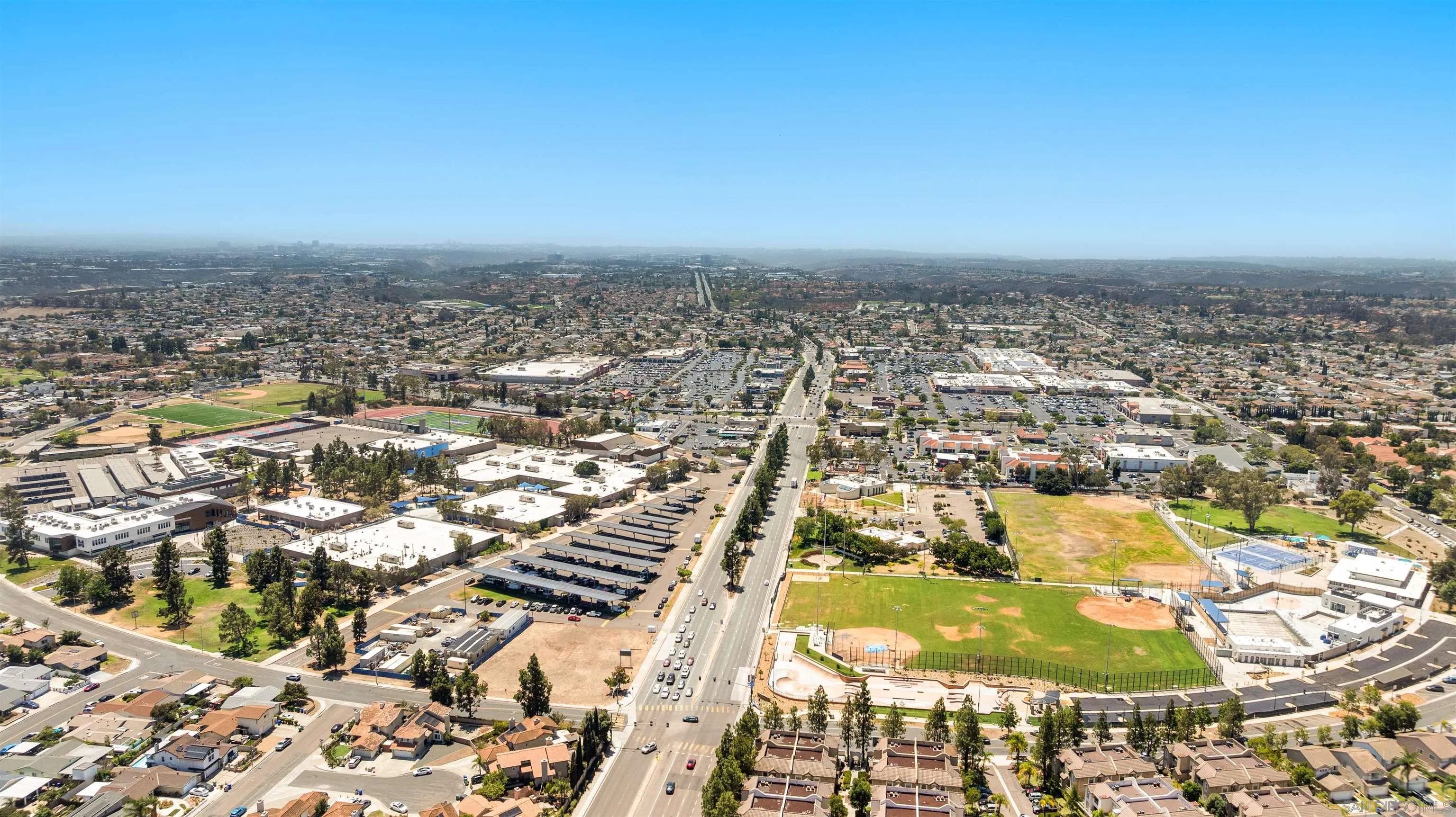https://cdn.realtyfeed.com/cdn/127/260017372/9e0b38d15f7174849a43ac1a58606ef0.webp