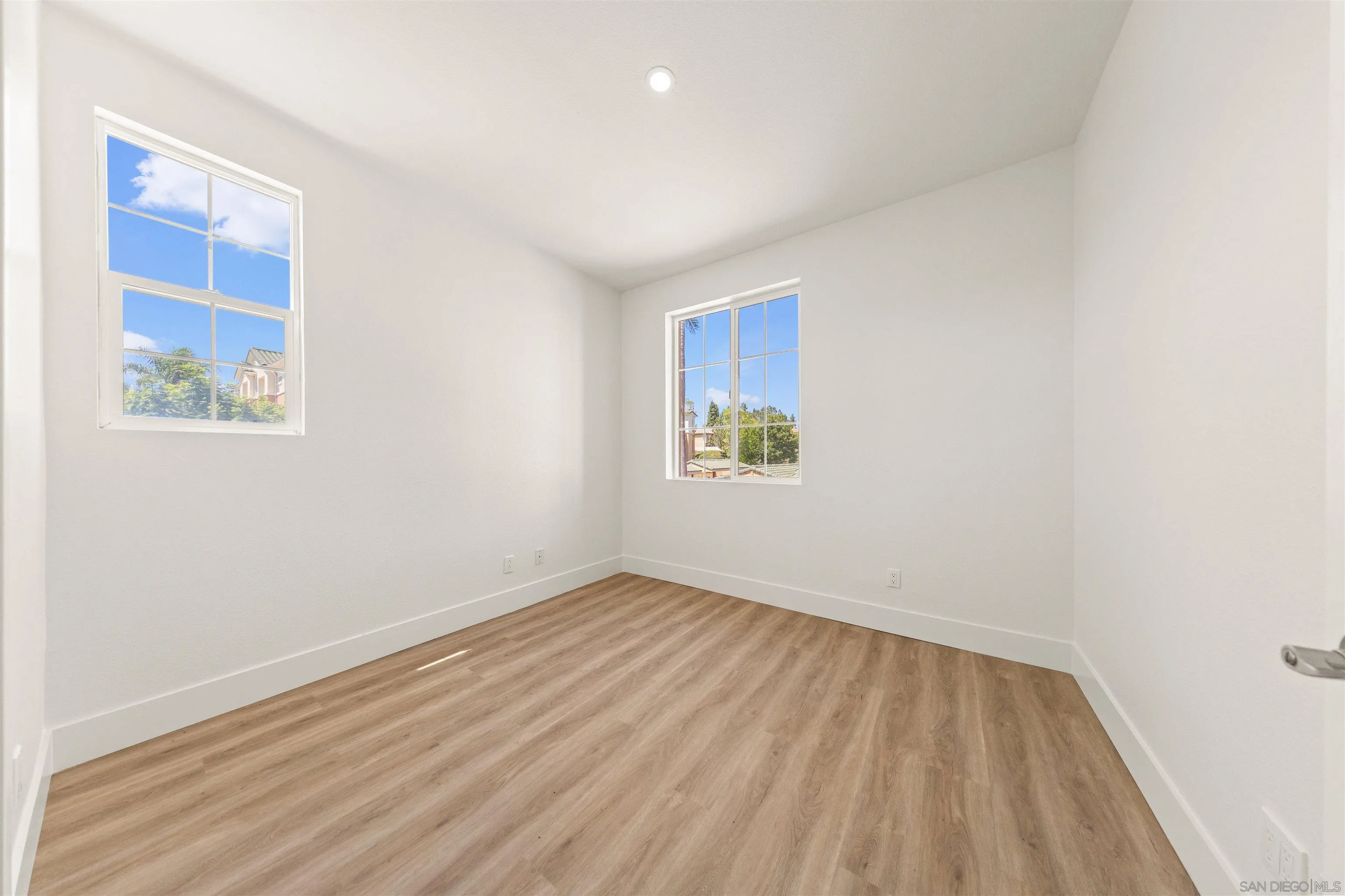 Photo #27: 260017373 Listing: Photo #27
