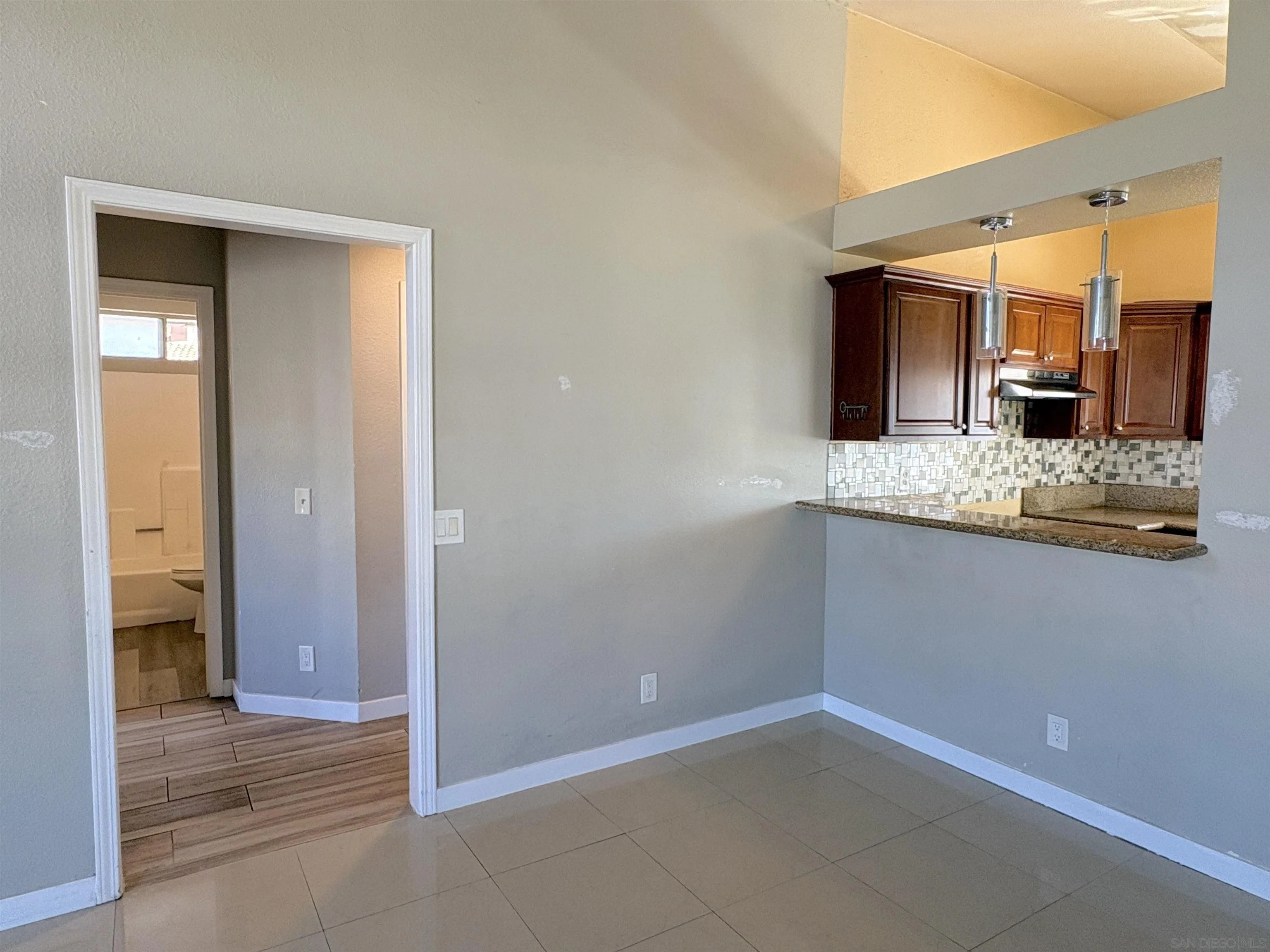 https://cdn.realtyfeed.com/cdn/127/260017377/4472257392ab3c98bf1d5daf723a4566.webp