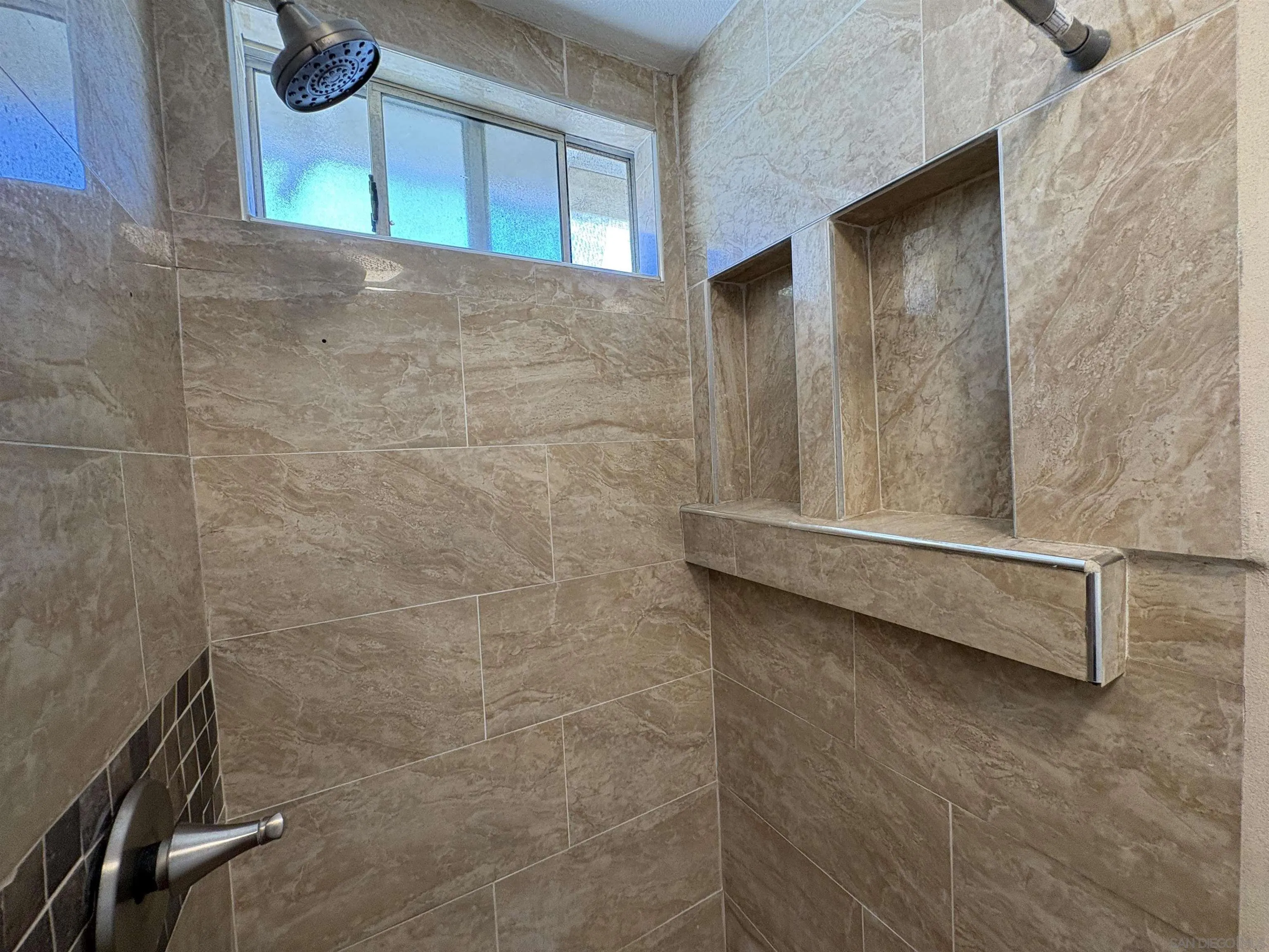 https://cdn.realtyfeed.com/cdn/127/260017377/4f2f7aad5f0e4a503c1e131a9d297680.webp