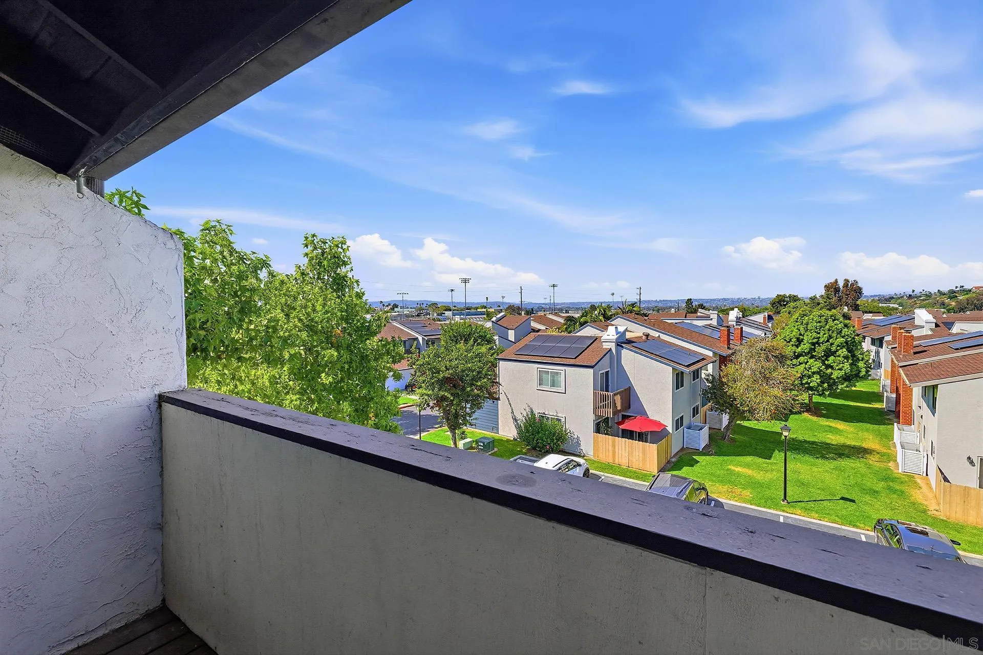 https://cdn.realtyfeed.com/cdn/127/260017381/27ceab01d0e3f021e2bb8b3e379bab3f.webp