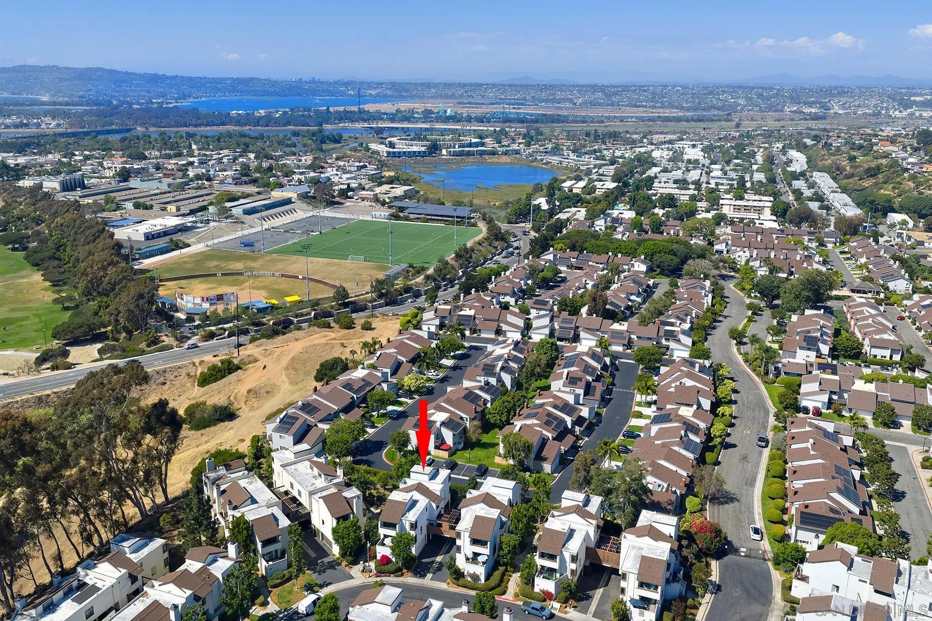 https://cdn.realtyfeed.com/cdn/127/260017381/acf15cfe87508cf57661f5e494d04e8a.webp