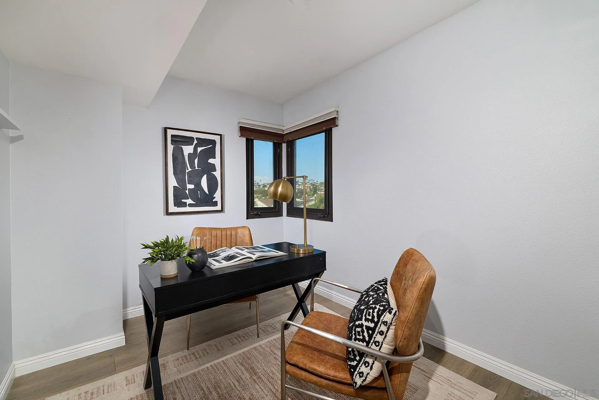 https://cdn.realtyfeed.com/cdn/127/260017381/bb61ad6903b60cf97549bf17ab02cc9e.webp