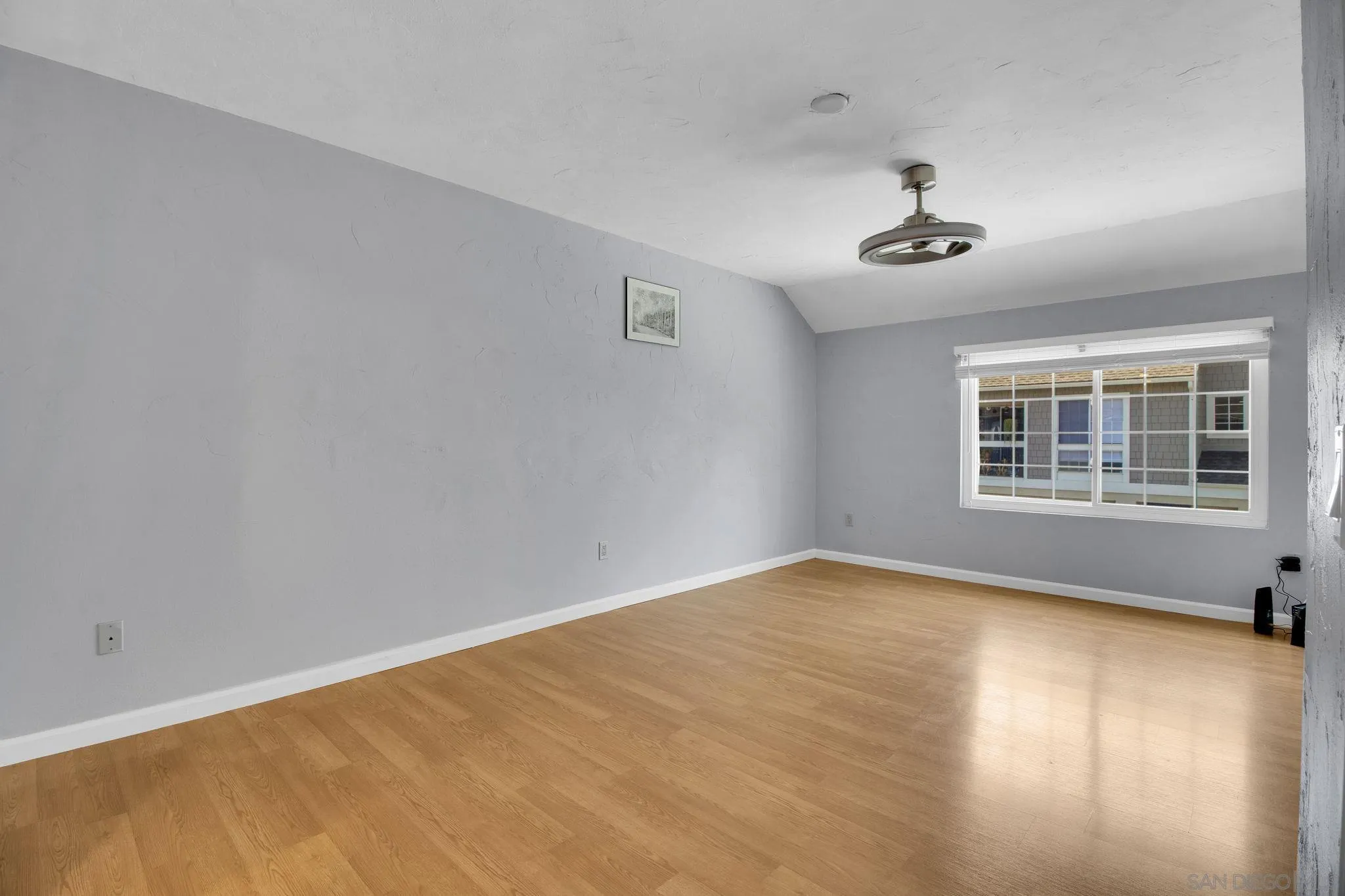 https://cdn.realtyfeed.com/cdn/127/260017387/84944e90d5ec40982e75bf8b8076da72.webp