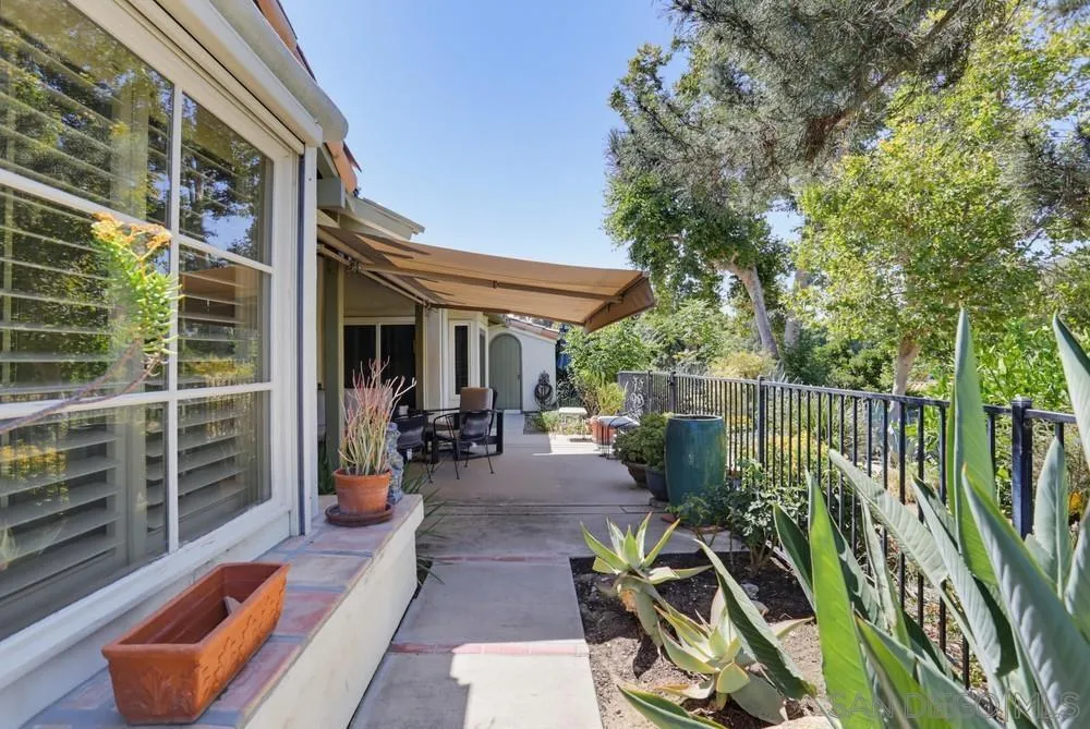 https://cdn.realtyfeed.com/cdn/127/260017392/74796adf6f3768ef6a65cf96cf6a1b37.webp