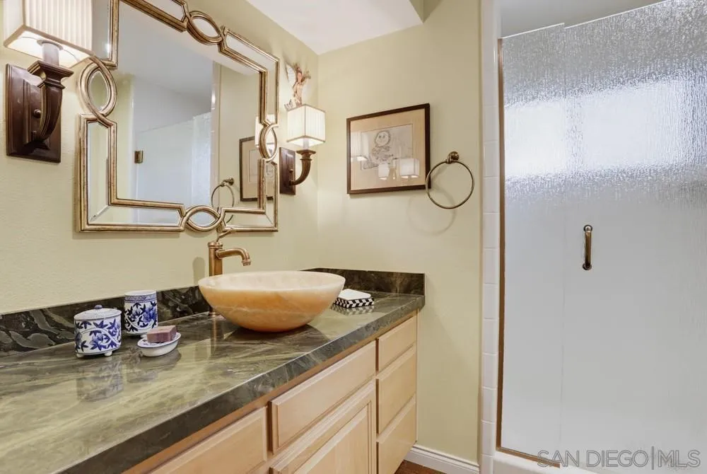 https://cdn.realtyfeed.com/cdn/127/260017392/8a7009429b57a86611b539d19af8cd3e.webp
