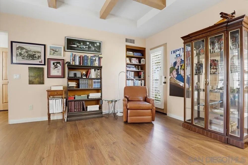 https://cdn.realtyfeed.com/cdn/127/260017392/be5ea860989883aa1addb3aab1e549ab.webp