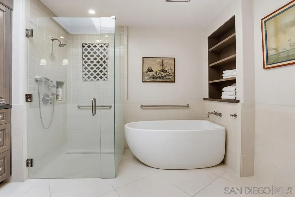 https://cdn.realtyfeed.com/cdn/127/260017392/cf8636f297abe40a82f98add6f799446.webp