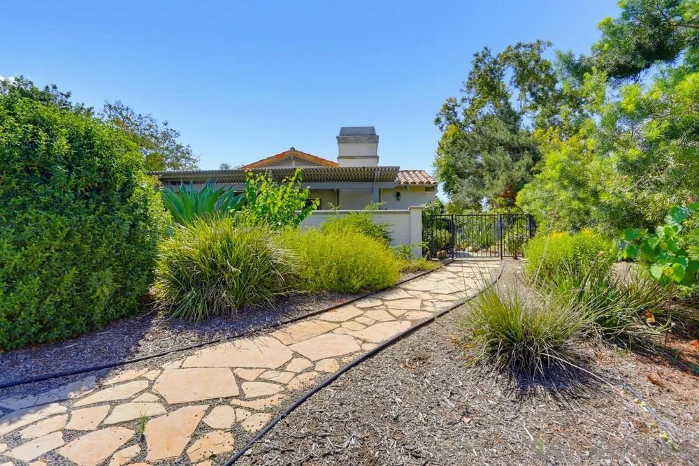 https://cdn.realtyfeed.com/cdn/127/260017392/ed7e665a939e6ed0b2101c3cc409f8e4.webp