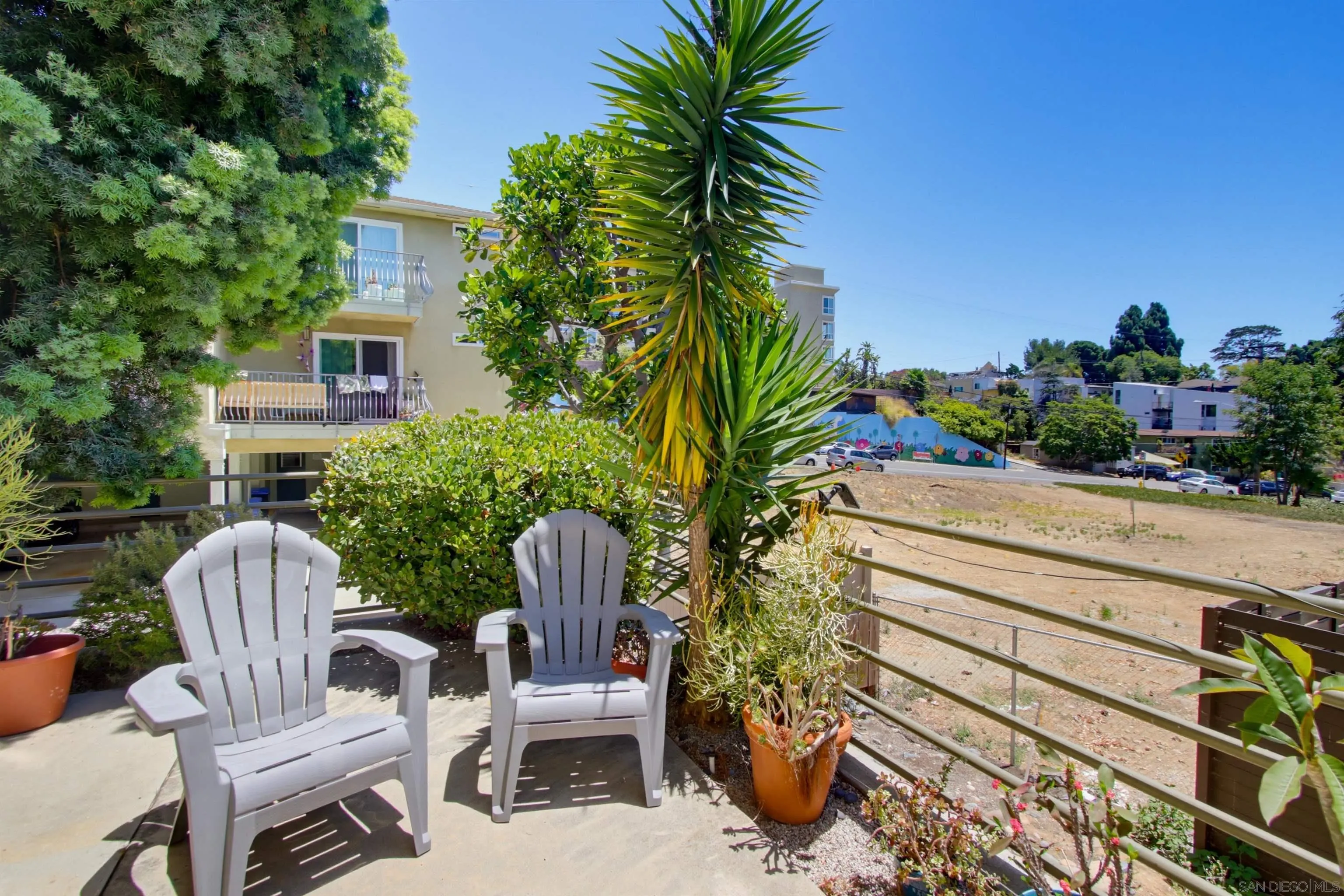 https://cdn.realtyfeed.com/cdn/127/260017394/2bdb244d4b1428462b408debfa9d0295.webp