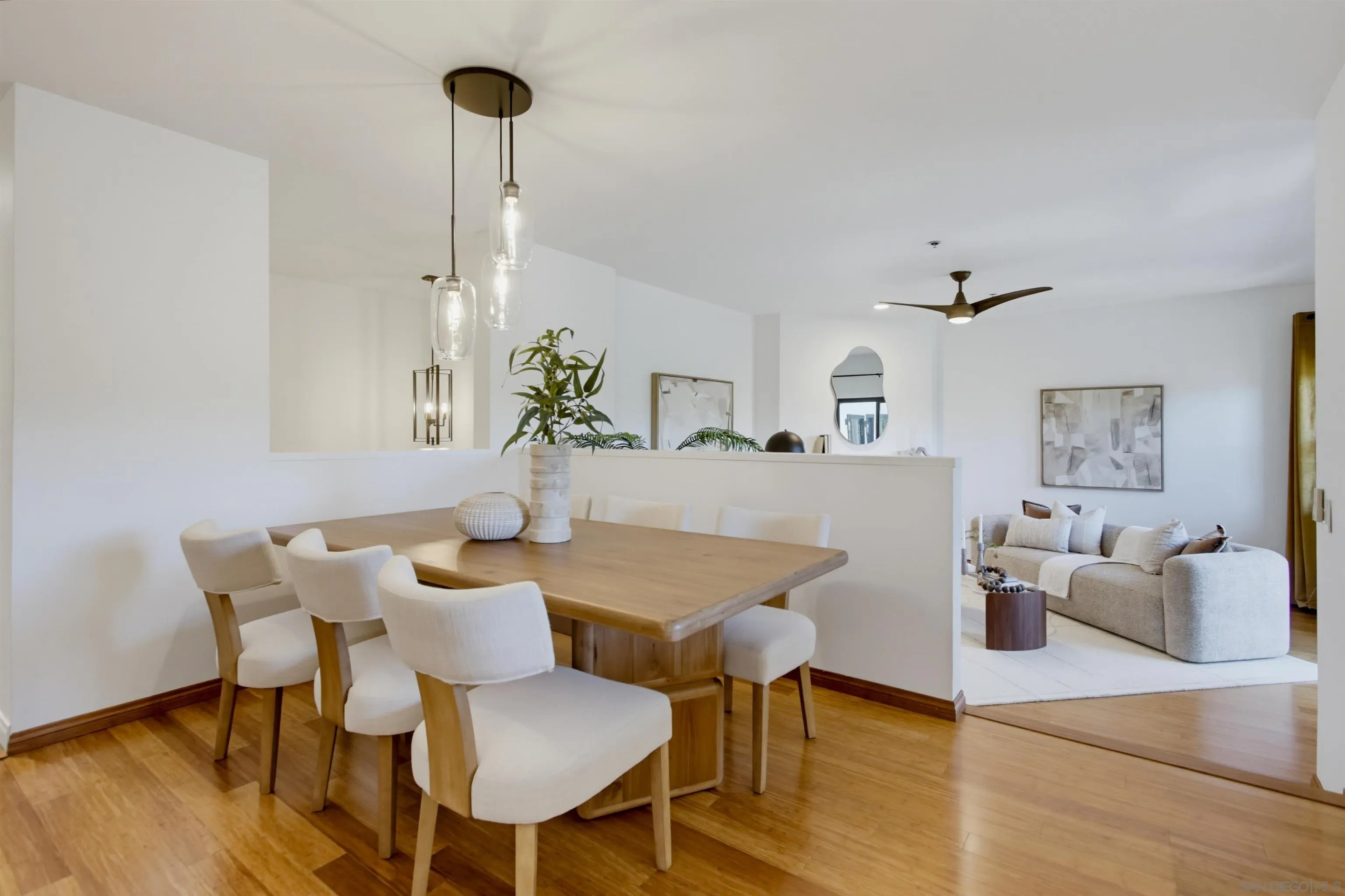 https://cdn.realtyfeed.com/cdn/127/260017394/41688b71348a89378cca89c6bcad68a1.webp