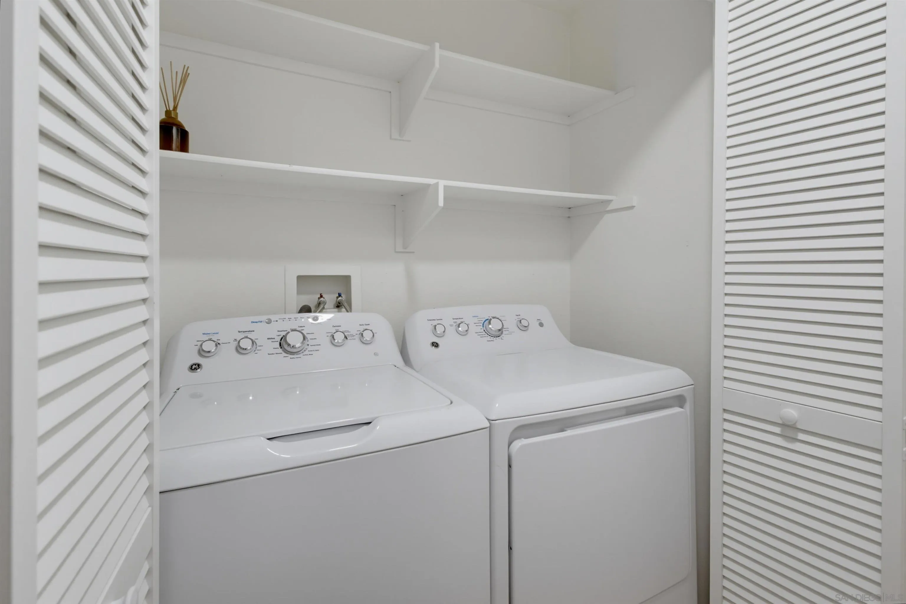 https://cdn.realtyfeed.com/cdn/127/260017394/9b9ad0de0cdbd10f074f9a6a1c1c158b.webp