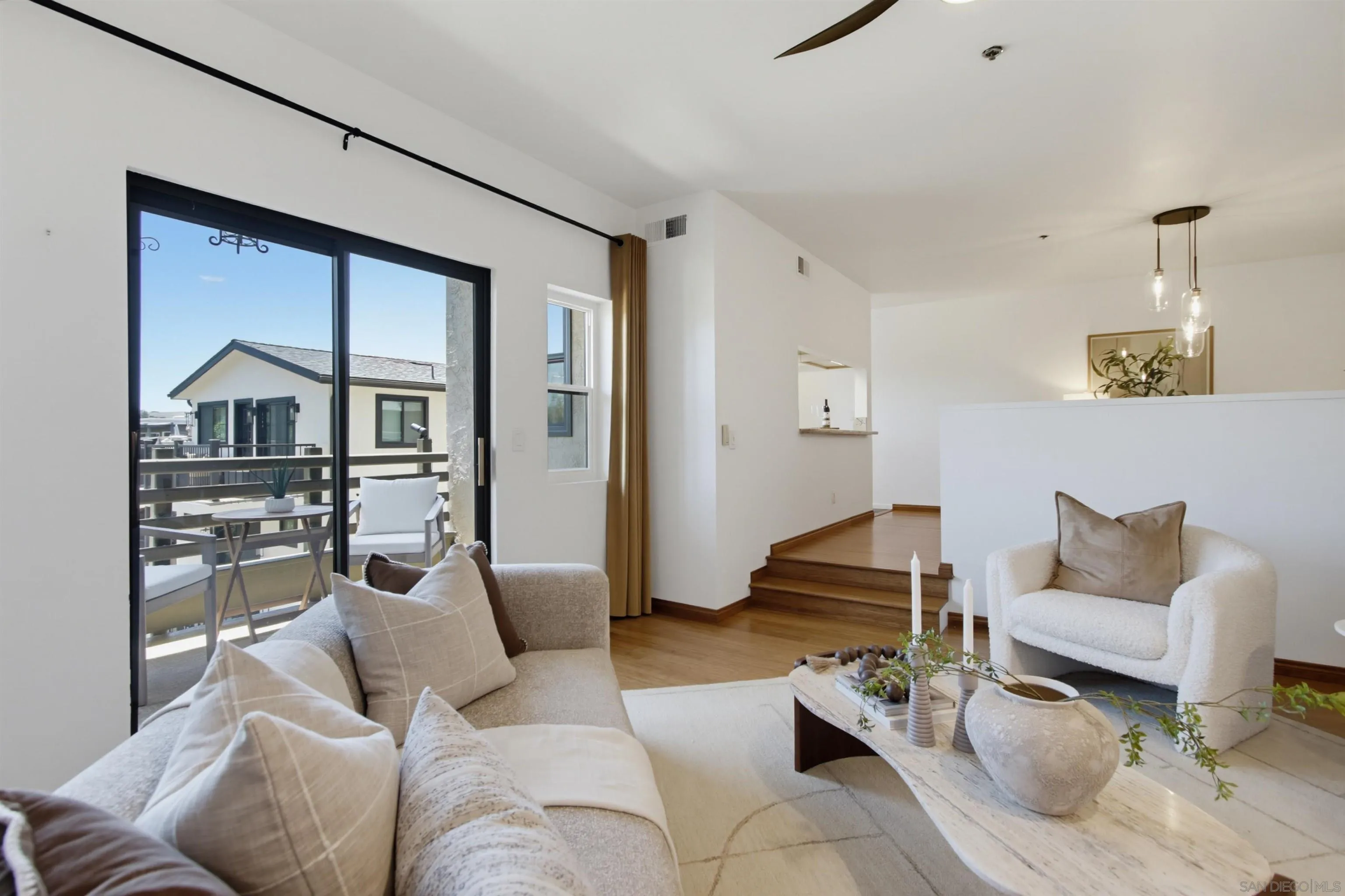 https://cdn.realtyfeed.com/cdn/127/260017394/b7bcc07293a74ccc09d23c852016b158.webp