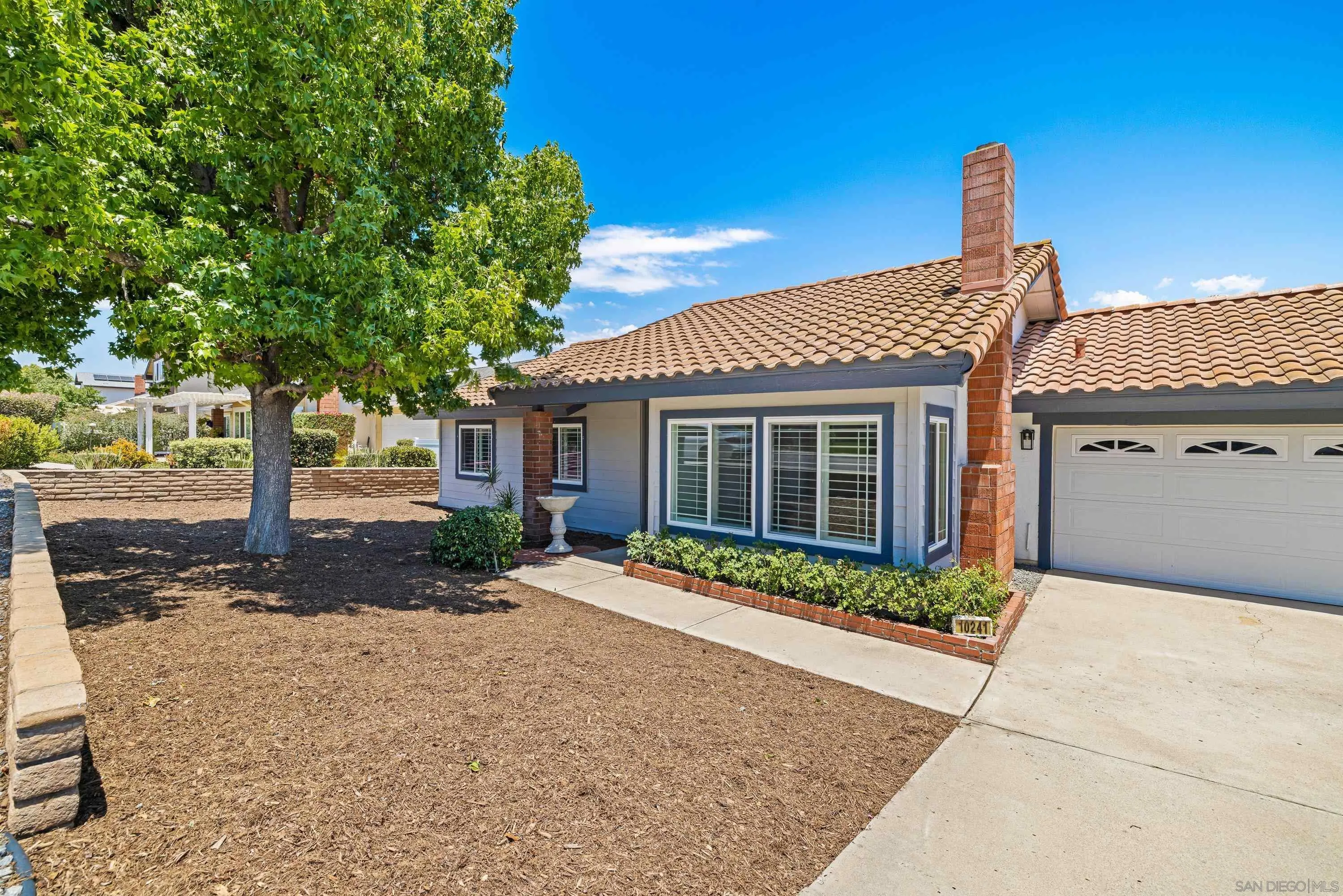 https://cdn.realtyfeed.com/cdn/127/260017397/6102515d0d6612132dee24b46c046181.webp