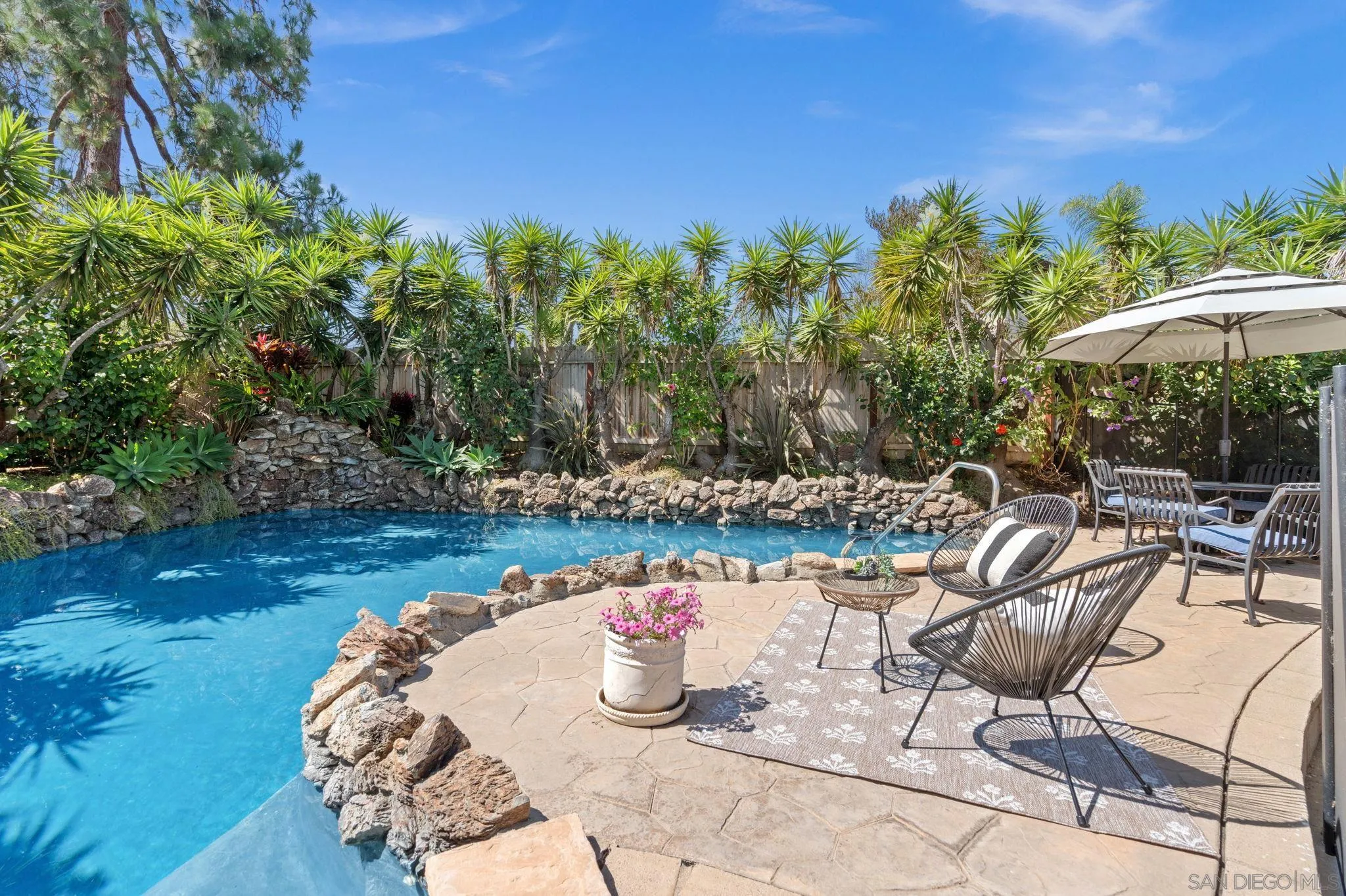https://cdn.realtyfeed.com/cdn/127/260017398/2e693d885e96f0fdd6d4fe6a94c64b67.webp