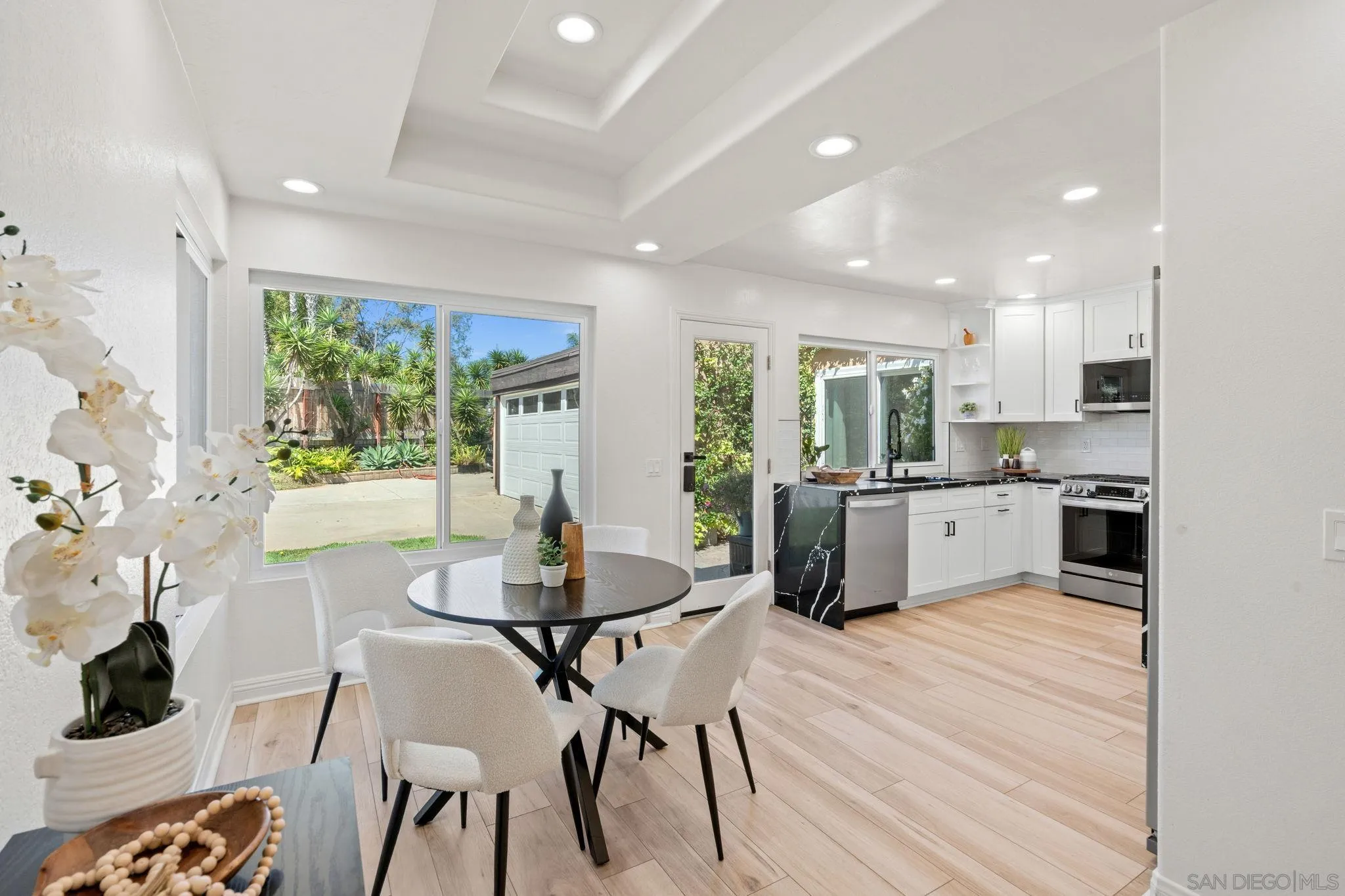 https://cdn.realtyfeed.com/cdn/127/260017398/3fbc75d4efa86212eb9197600bd5739d.webp
